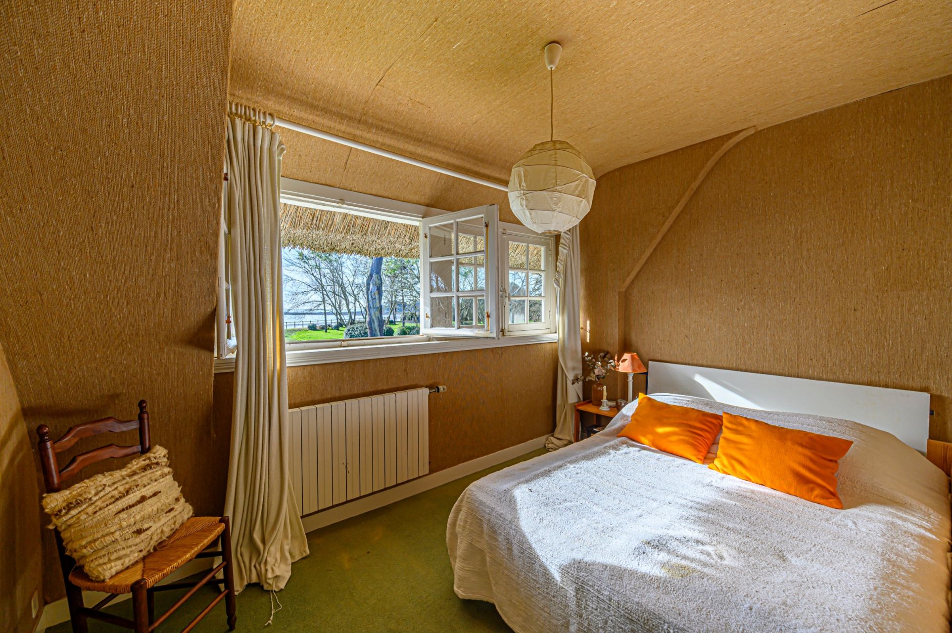 luxury house 8 Rooms for sale on SARZEAU (56370)