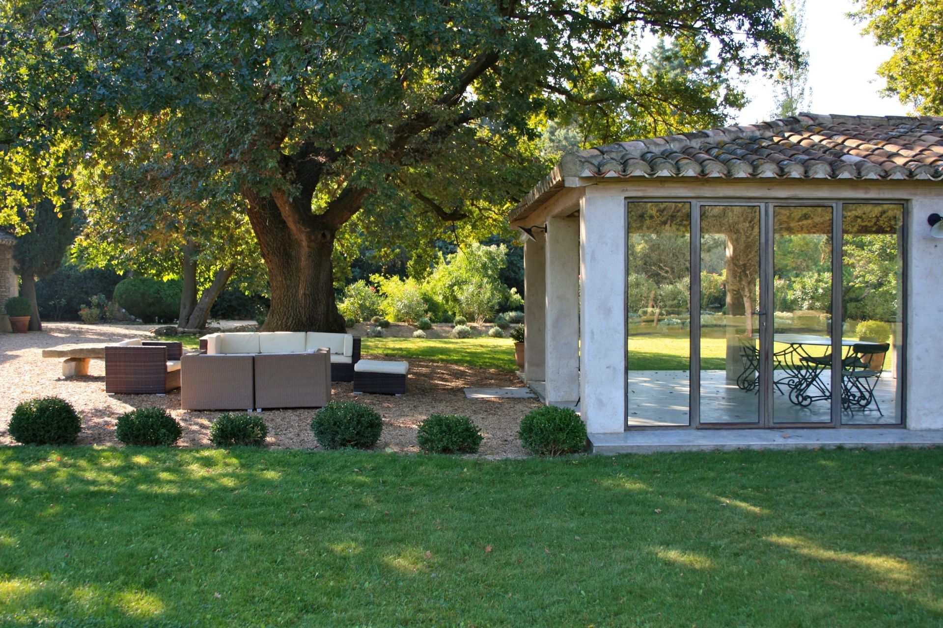luxury property 10 Rooms for seasonal rent on ST ETIENNE DU GRES (13103)