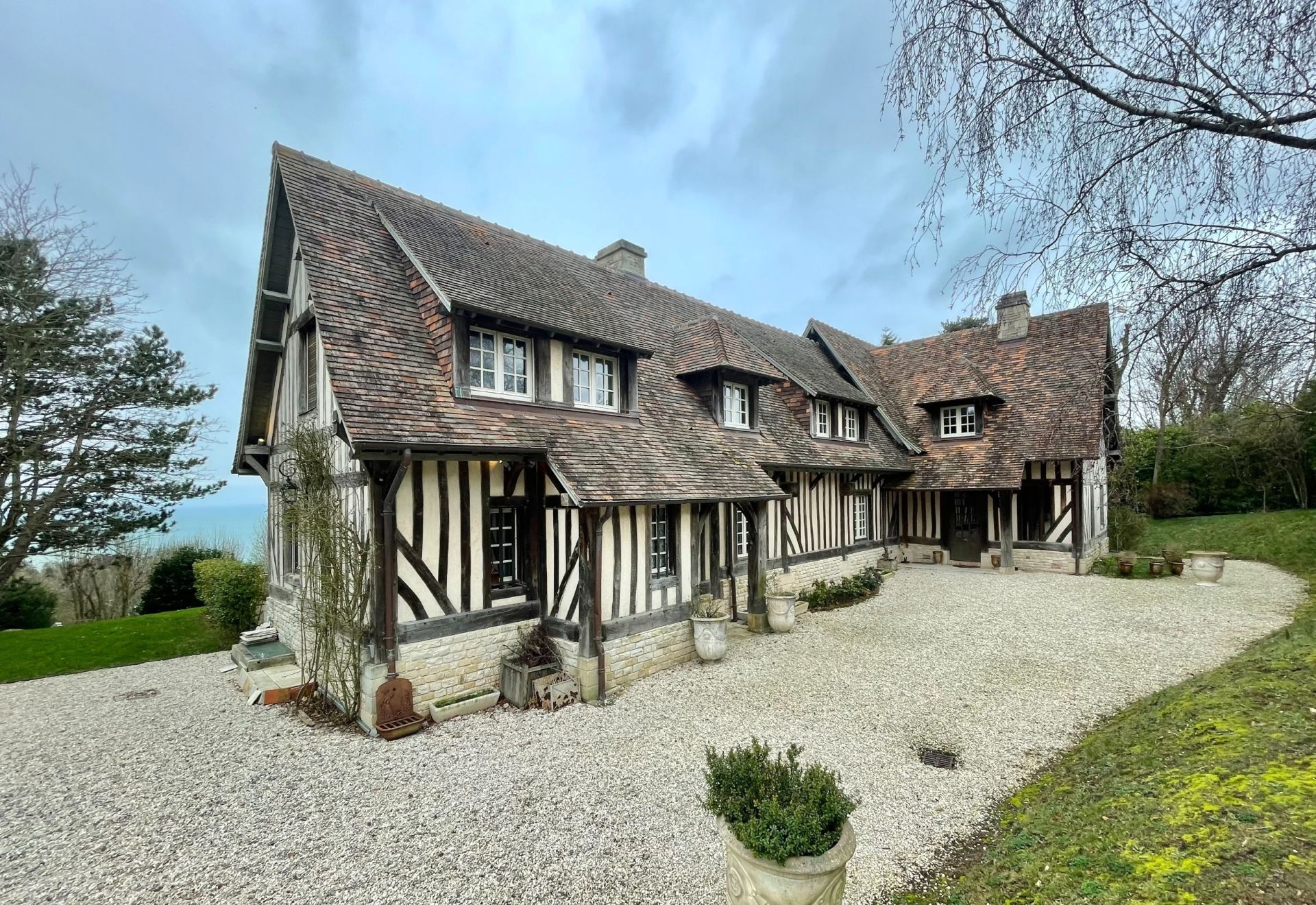 maison de luxe 5 Pièces en location saisonnière sur VILLERVILLE (14113)