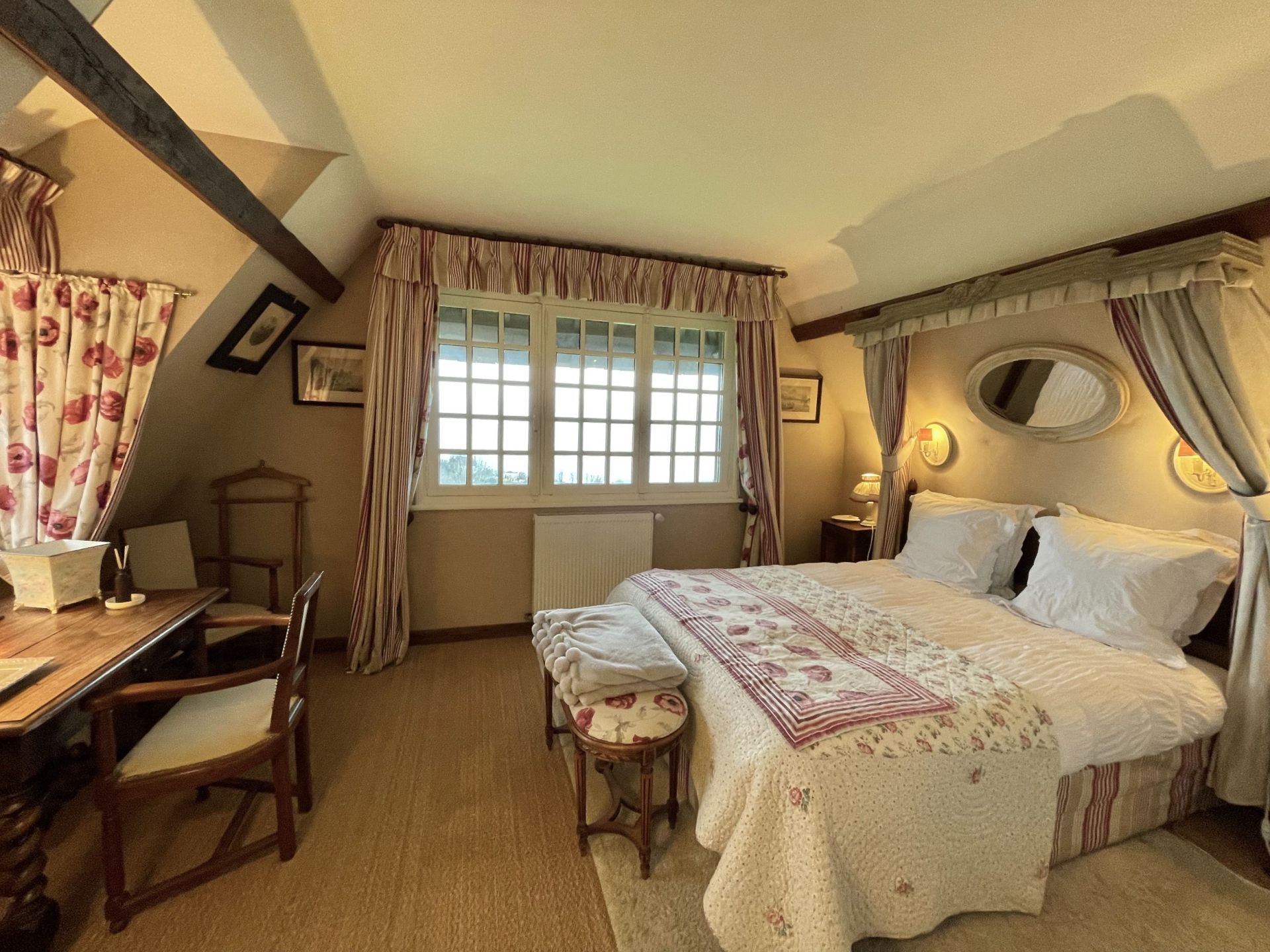 maison de luxe 5 Pièces en location saisonnière sur VILLERVILLE (14113)