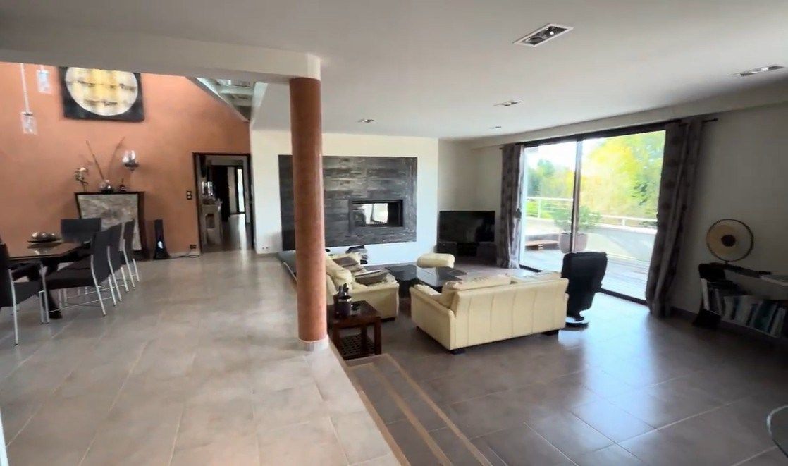 maison de luxe 14 Pièces en vente sur PERIGUEUX (24000)