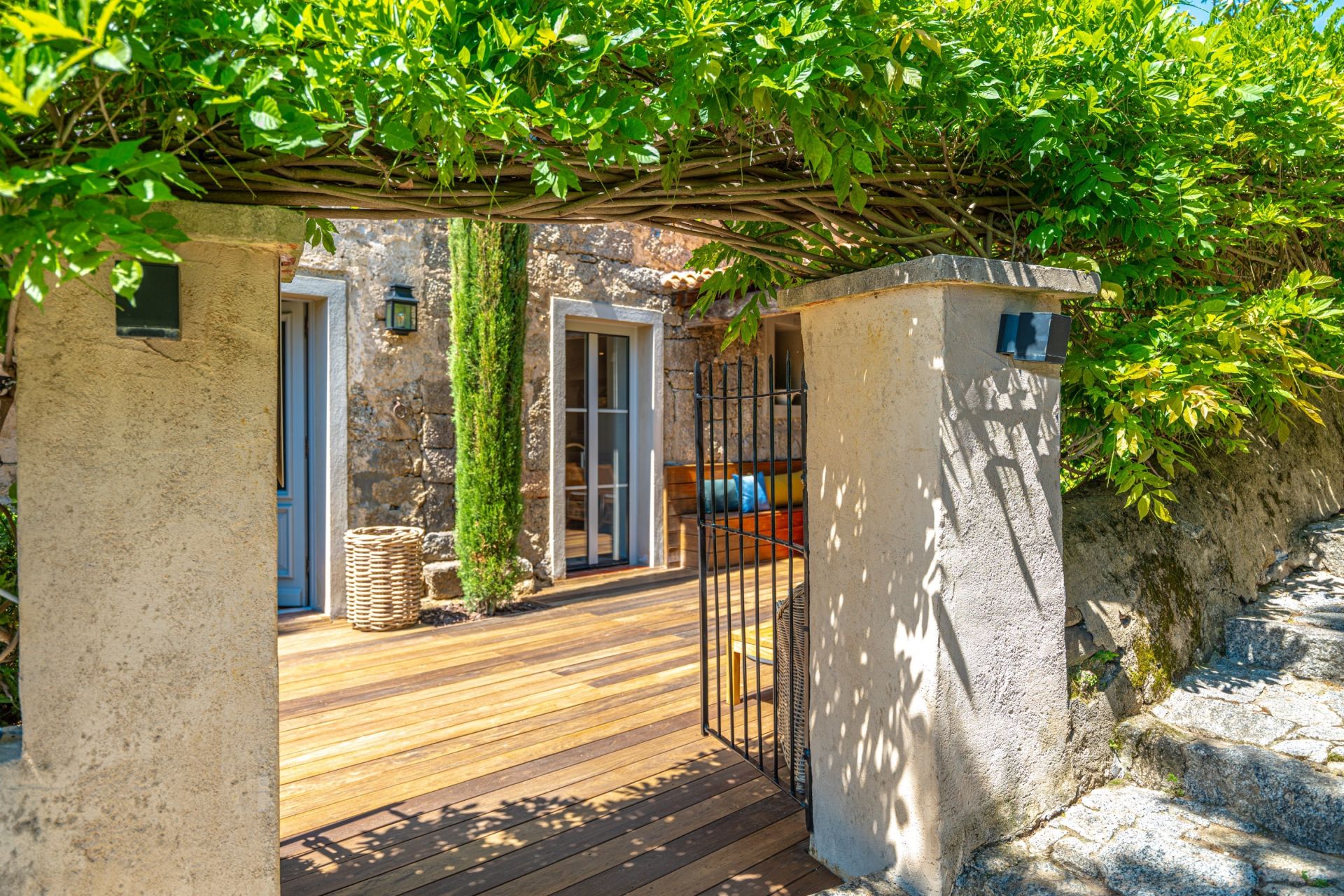 luxury house 12 Rooms for sale on PROPRIANO (20110)