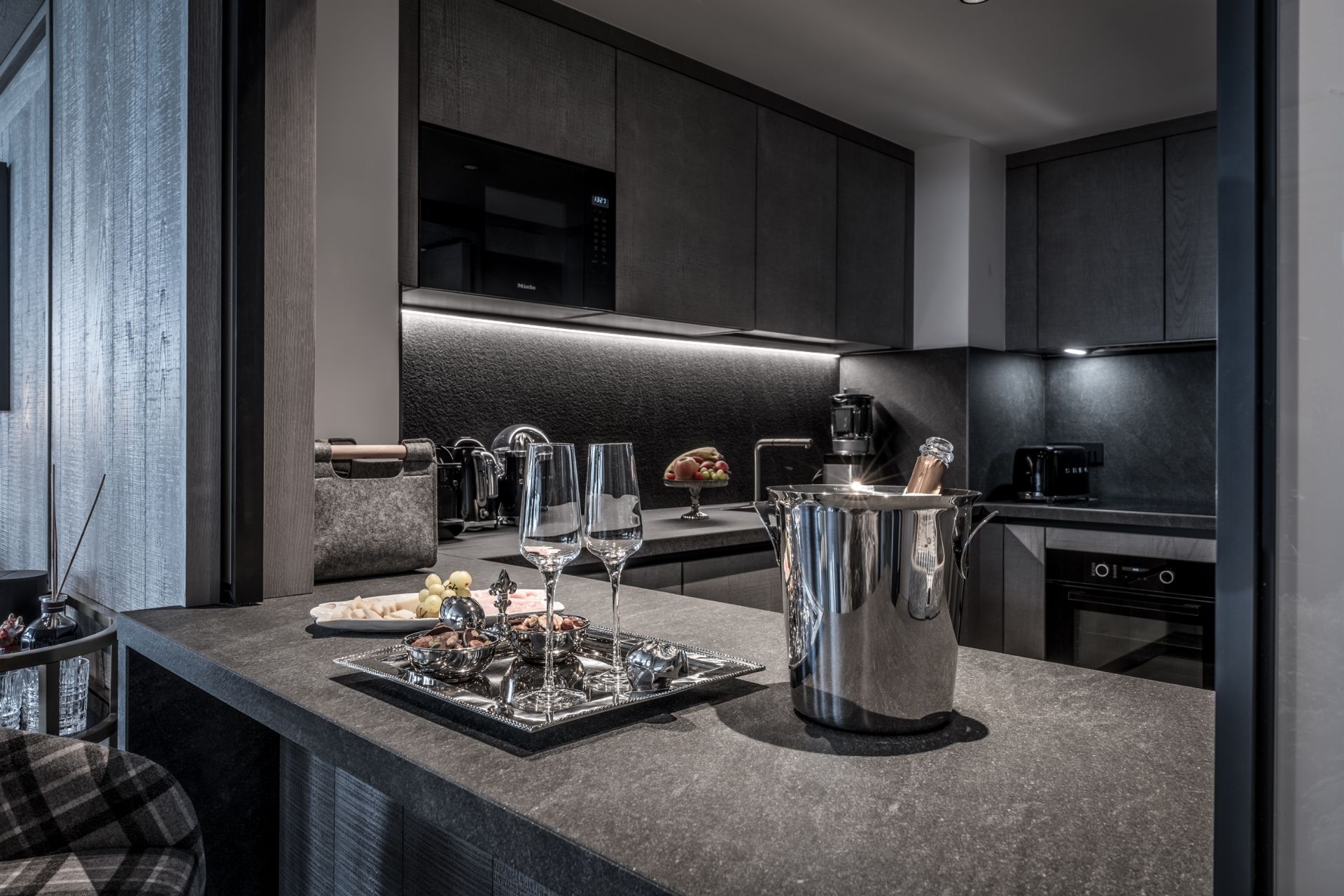 luxury apartment 7 Rooms for seasonal rent on COURCHEVEL (73120)