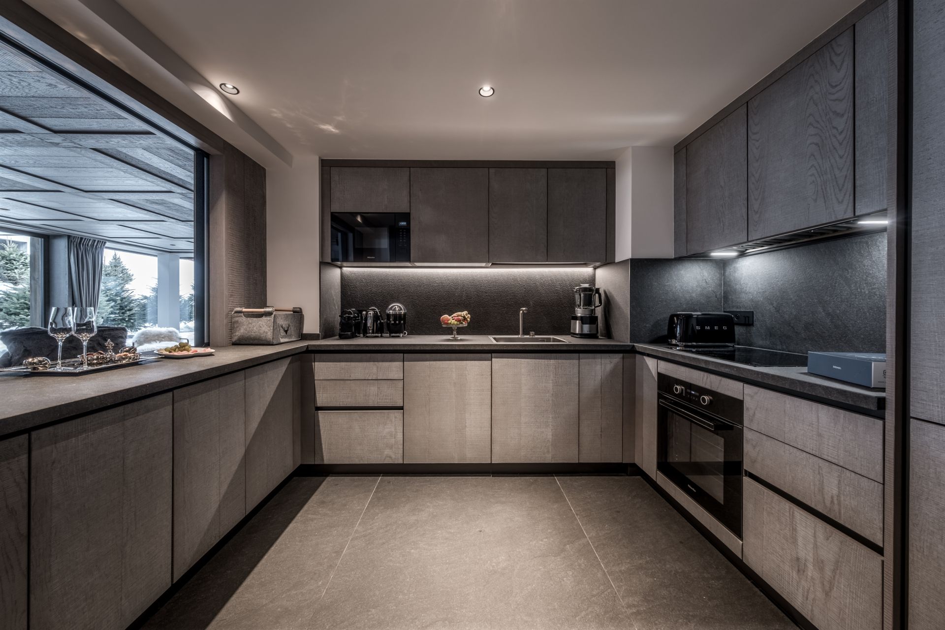 luxury apartment 7 Rooms for seasonal rent on COURCHEVEL (73120)