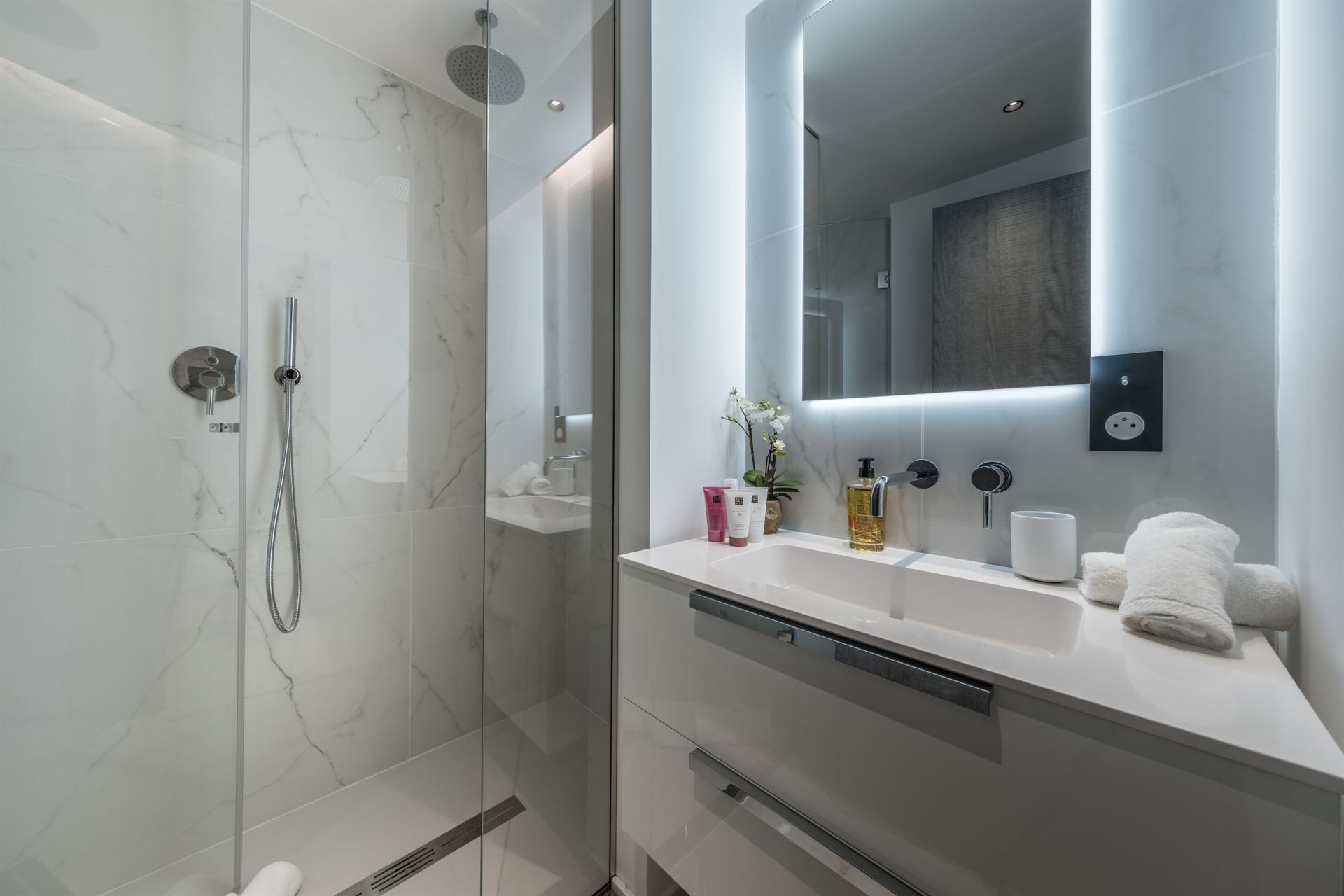 luxury apartment 7 Rooms for seasonal rent on COURCHEVEL (73120)