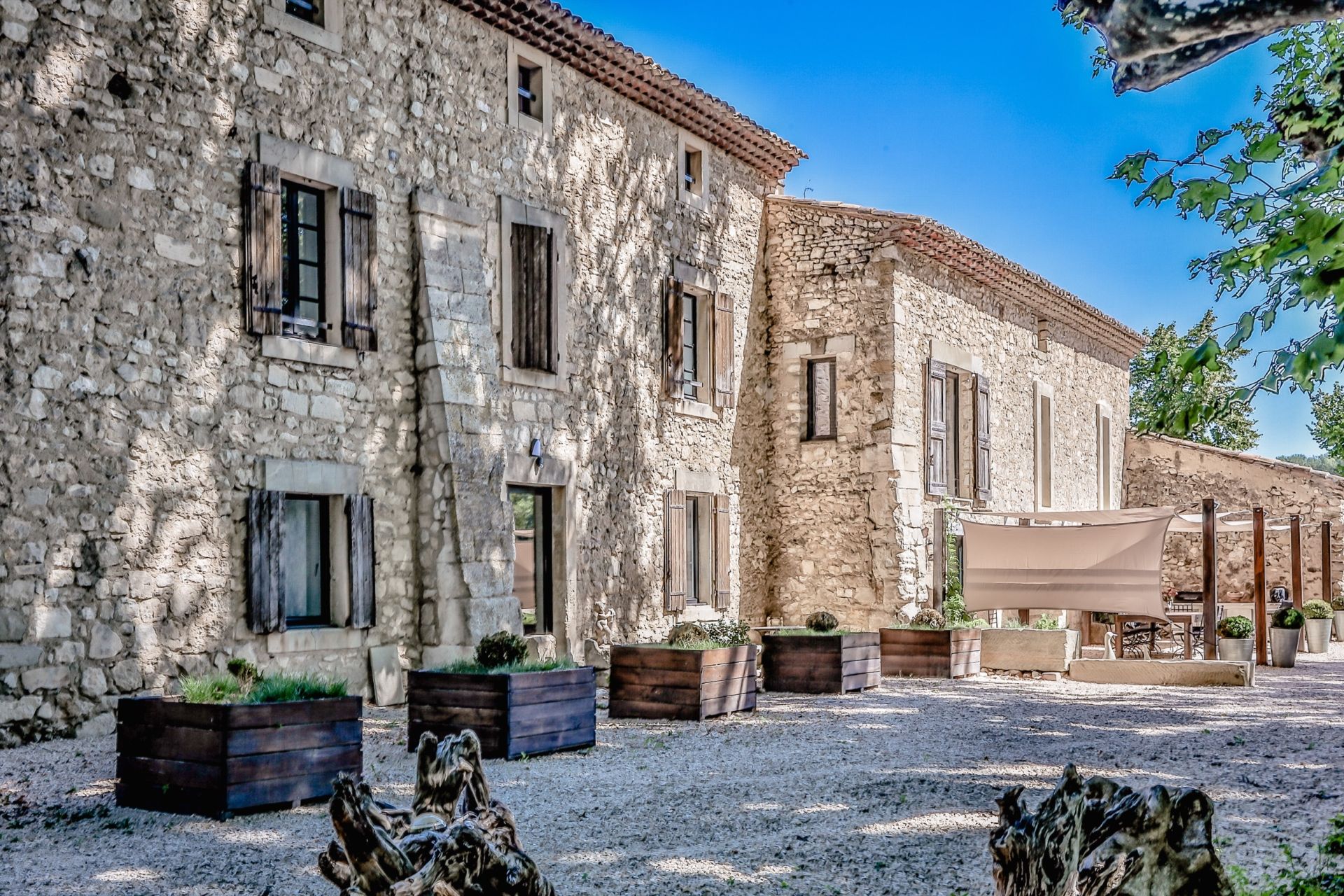 maison de luxe 11 Pièces en vente sur PERNES LES FONTAINES (84210)