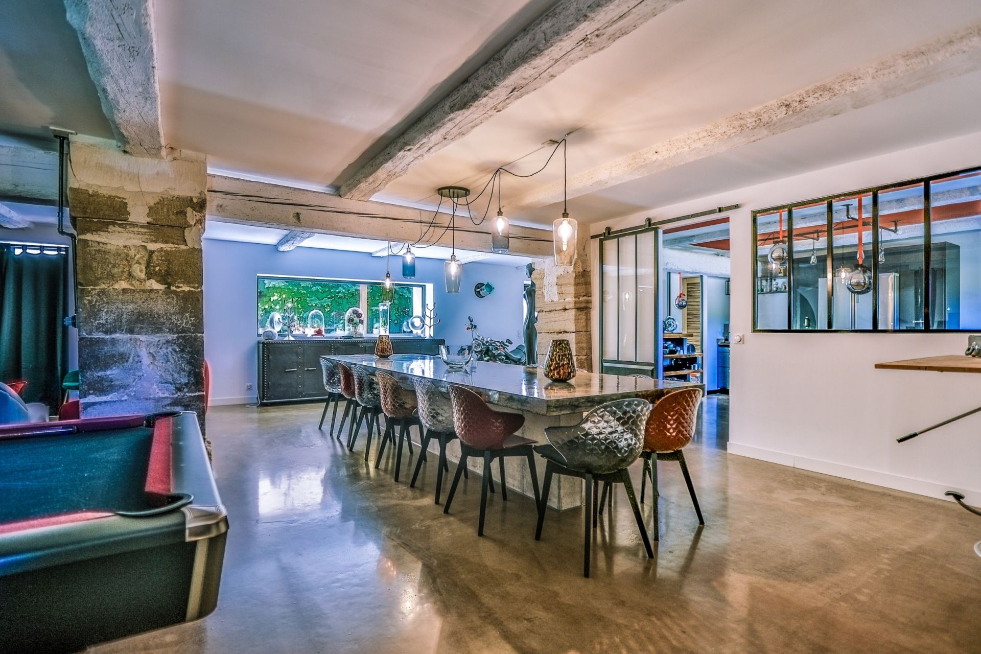 maison de luxe 11 Pièces en vente sur PERNES LES FONTAINES (84210)
