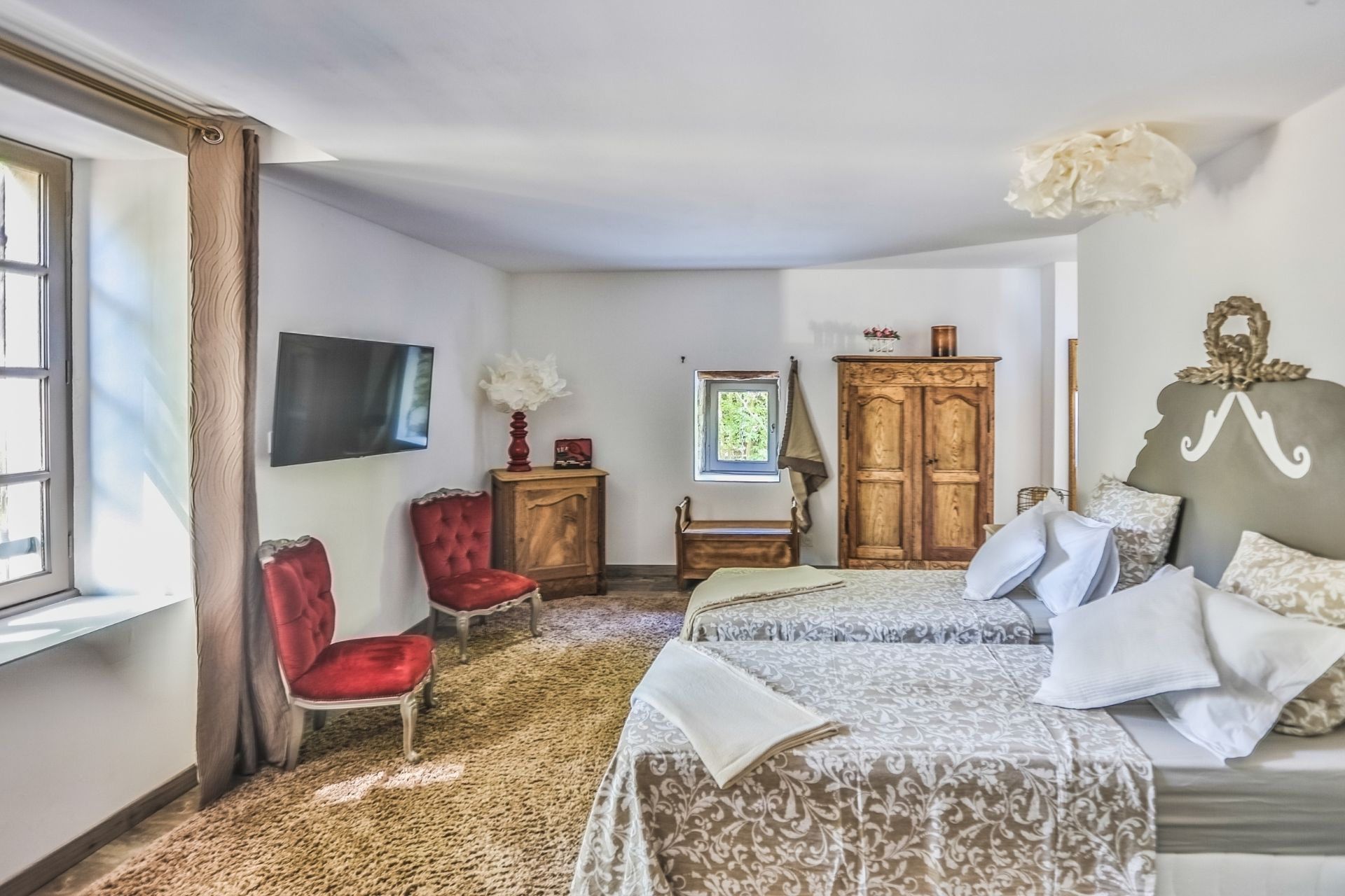 maison de luxe 11 Pièces en vente sur PERNES LES FONTAINES (84210)