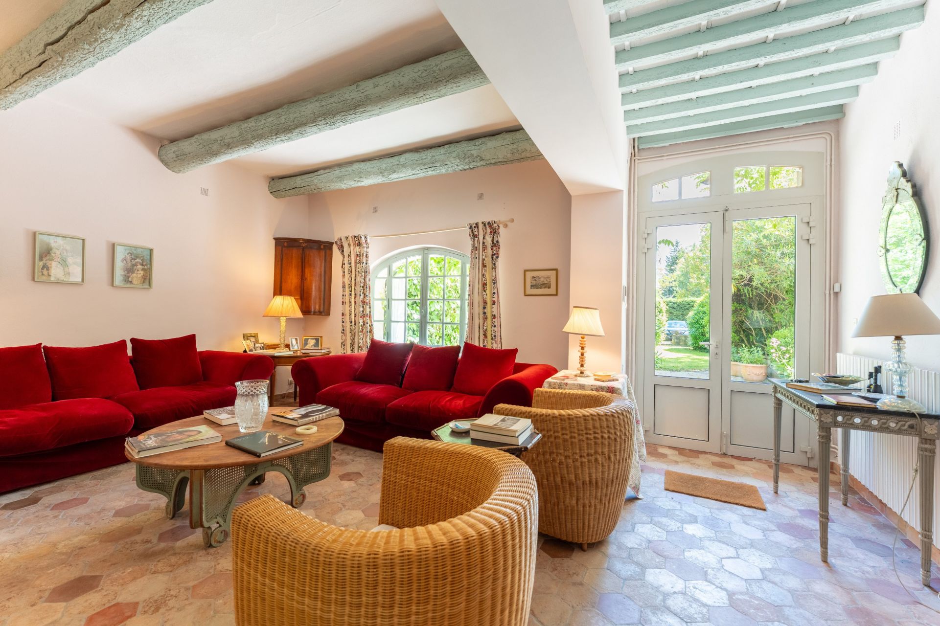 maison de luxe 8 Pièces en vente sur MAILLANE (13910)