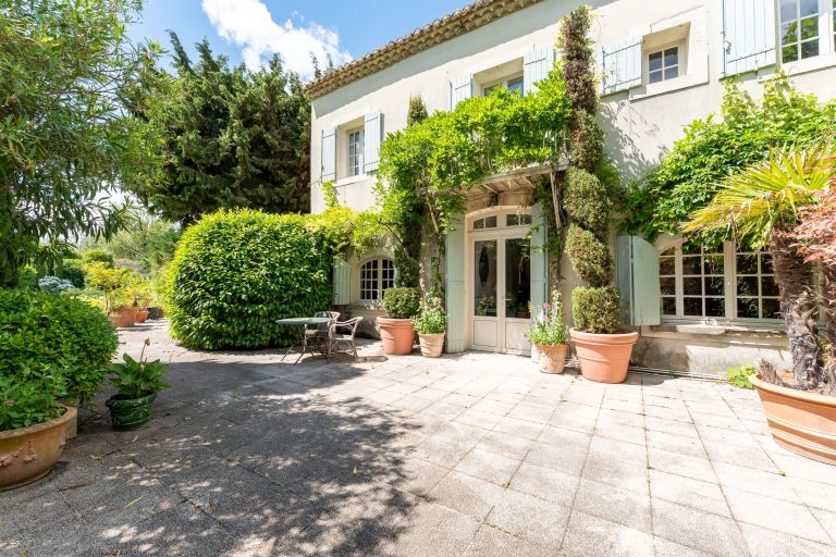 maison de luxe 8 Pièces en vente sur MAILLANE (13910)