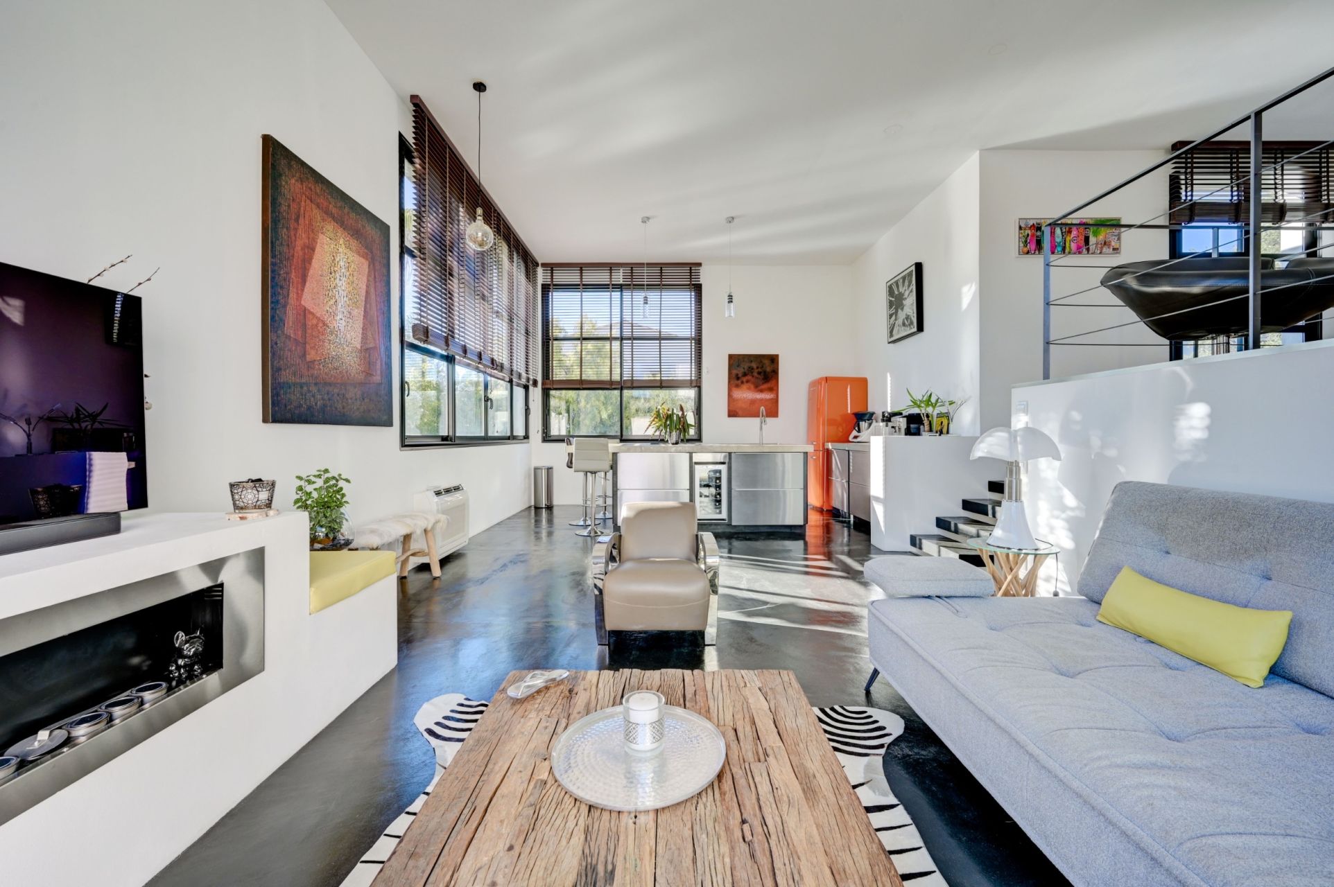 luxury villa 5 Rooms for sale on LA CIOTAT (13600)