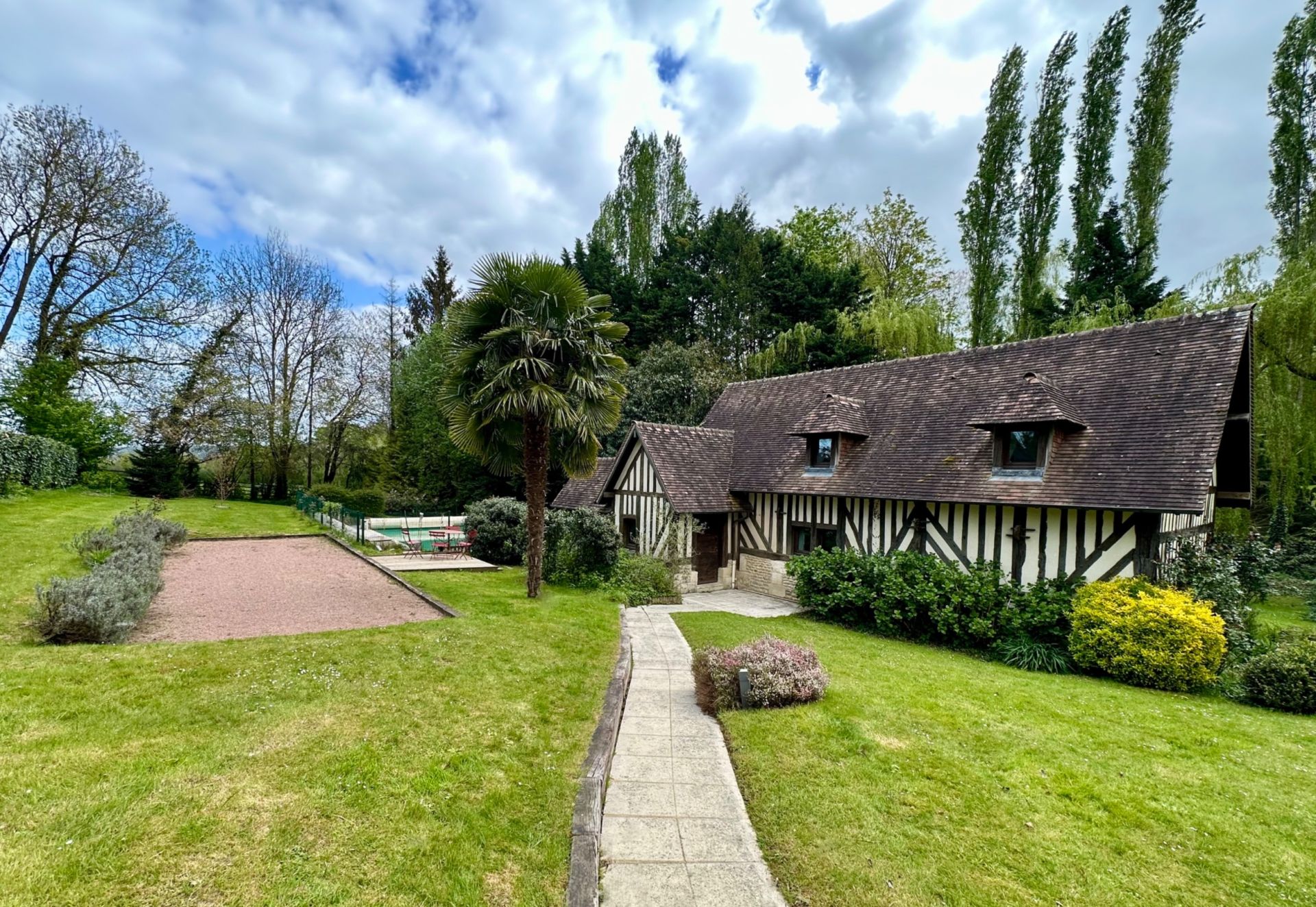 maison de luxe 12 Pièces en location saisonnière sur TOURGEVILLE (14800)