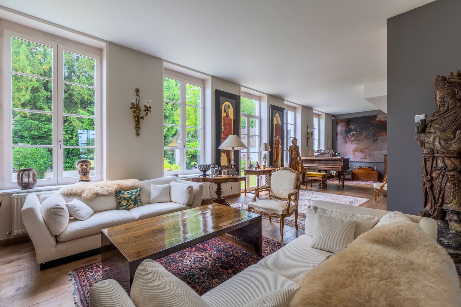 luxury house 8 Rooms for sale on ESCOBECQUES (59320)