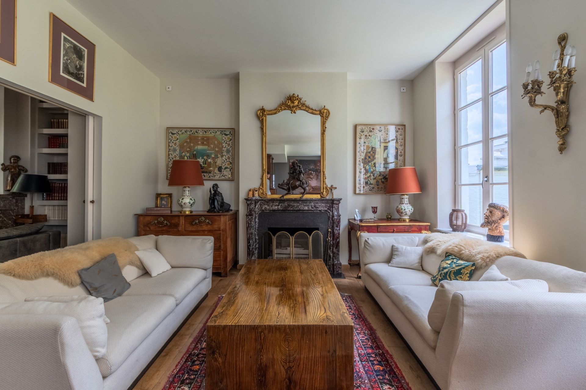 luxury house 8 Rooms for sale on ESCOBECQUES (59320)