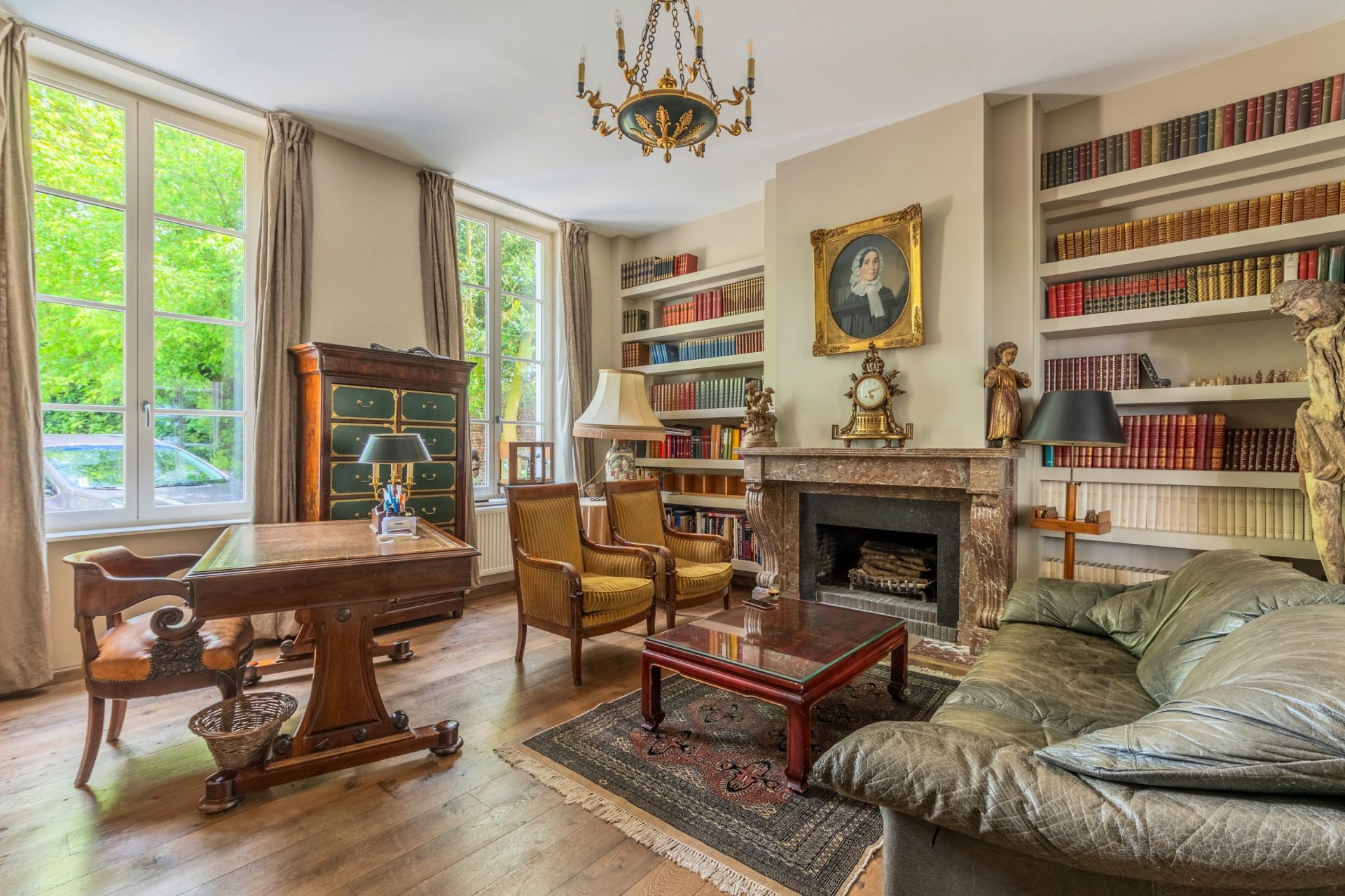 luxury house 8 Rooms for sale on ESCOBECQUES (59320)