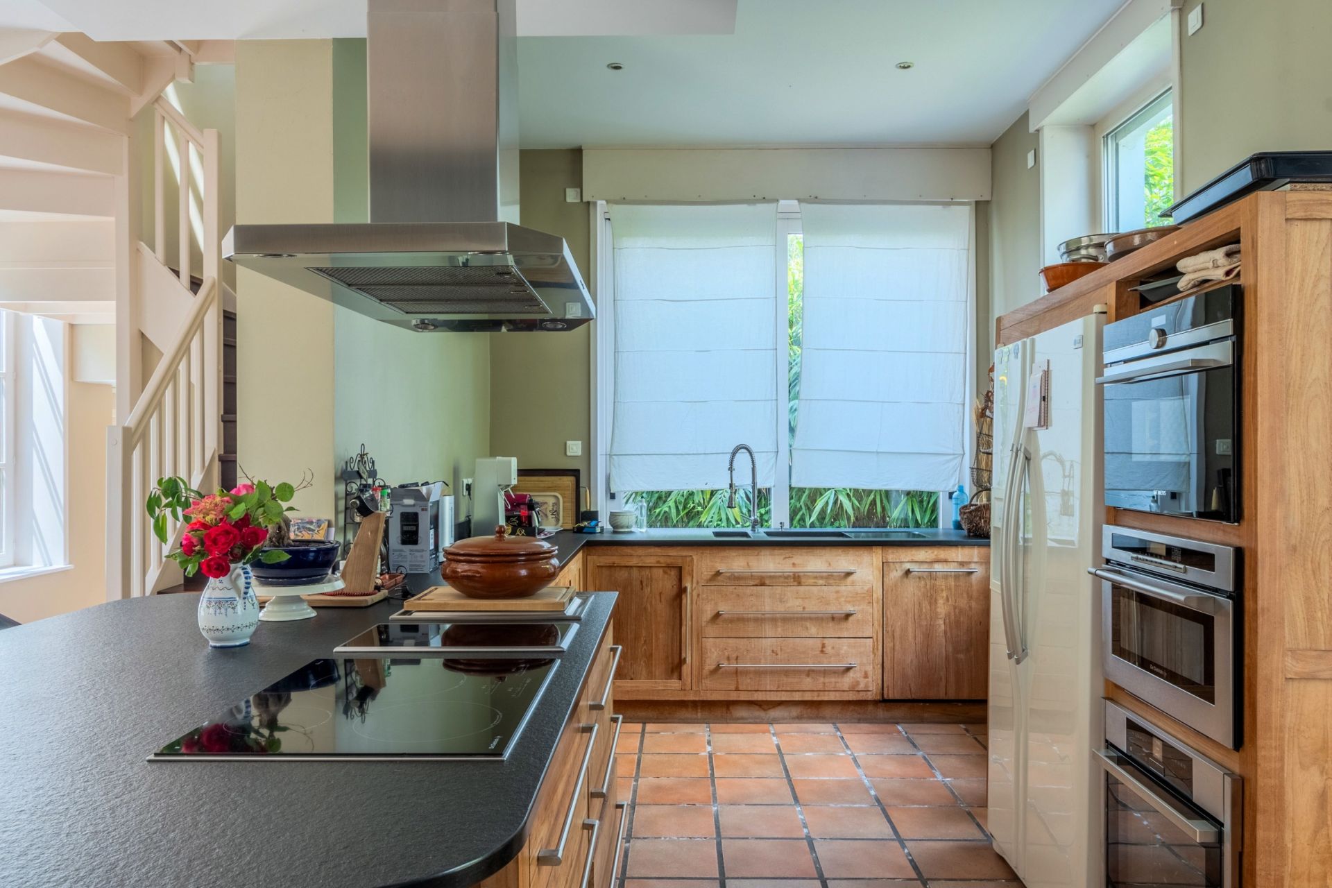 luxury house 8 Rooms for sale on ESCOBECQUES (59320)