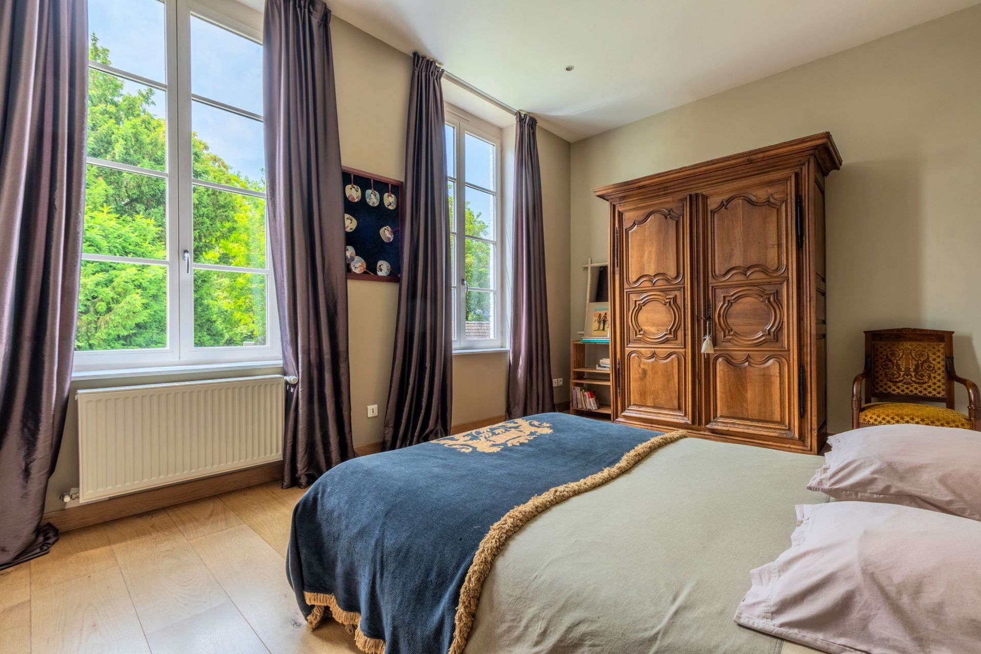 luxury house 8 Rooms for sale on ESCOBECQUES (59320)