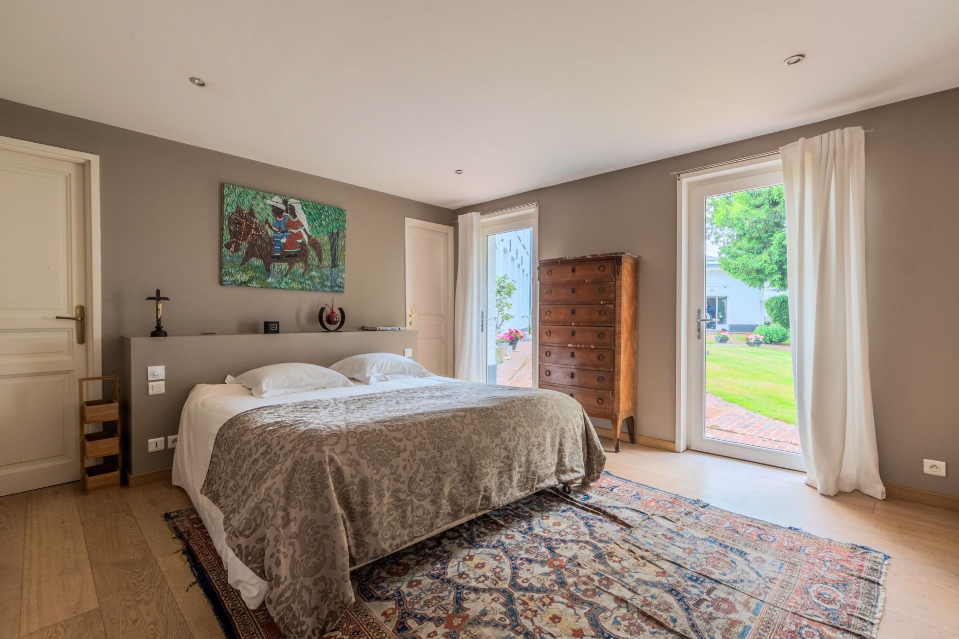 luxury house 8 Rooms for sale on ESCOBECQUES (59320)