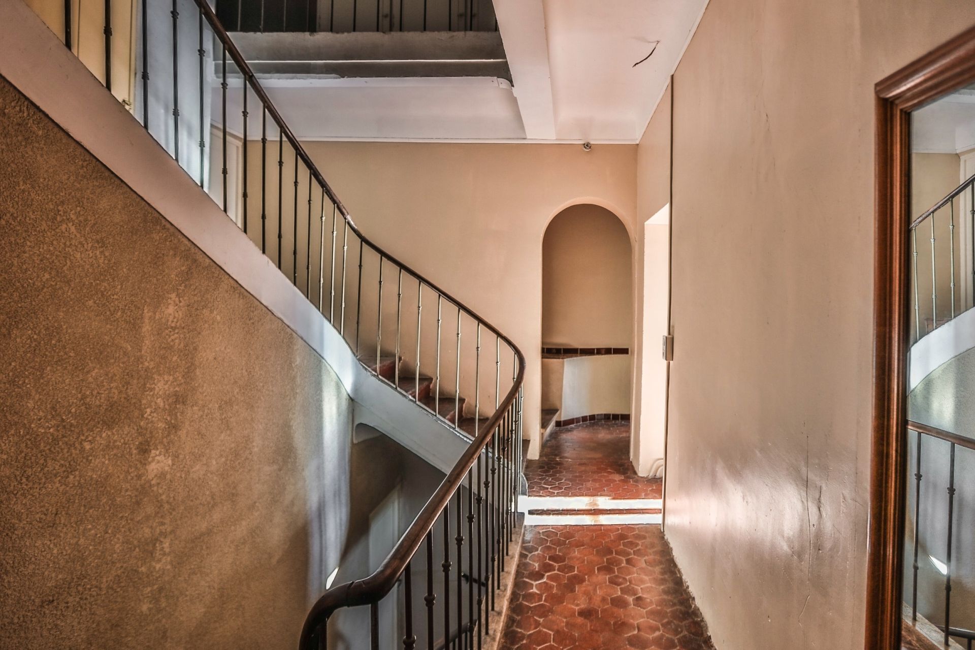 luxury house 21 Rooms for sale on ST SATURNIN LES APT (84490)