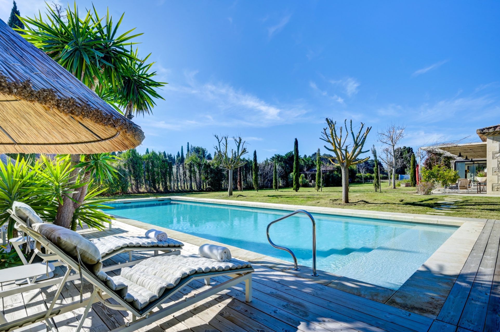 luxury house 6 Rooms for seasonal rent on ST REMY DE PROVENCE (13210)