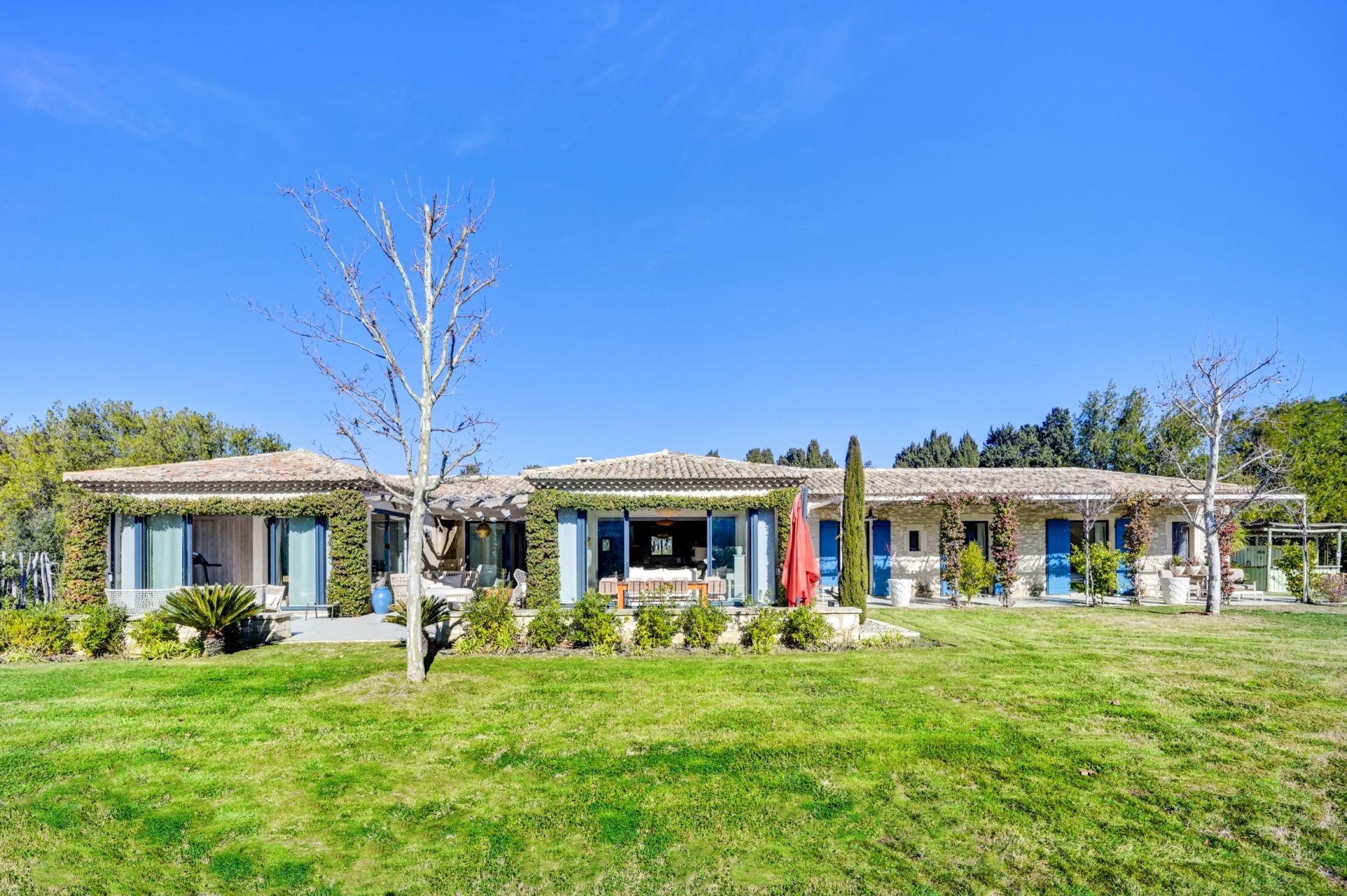 luxury house 6 Rooms for seasonal rent on ST REMY DE PROVENCE (13210)