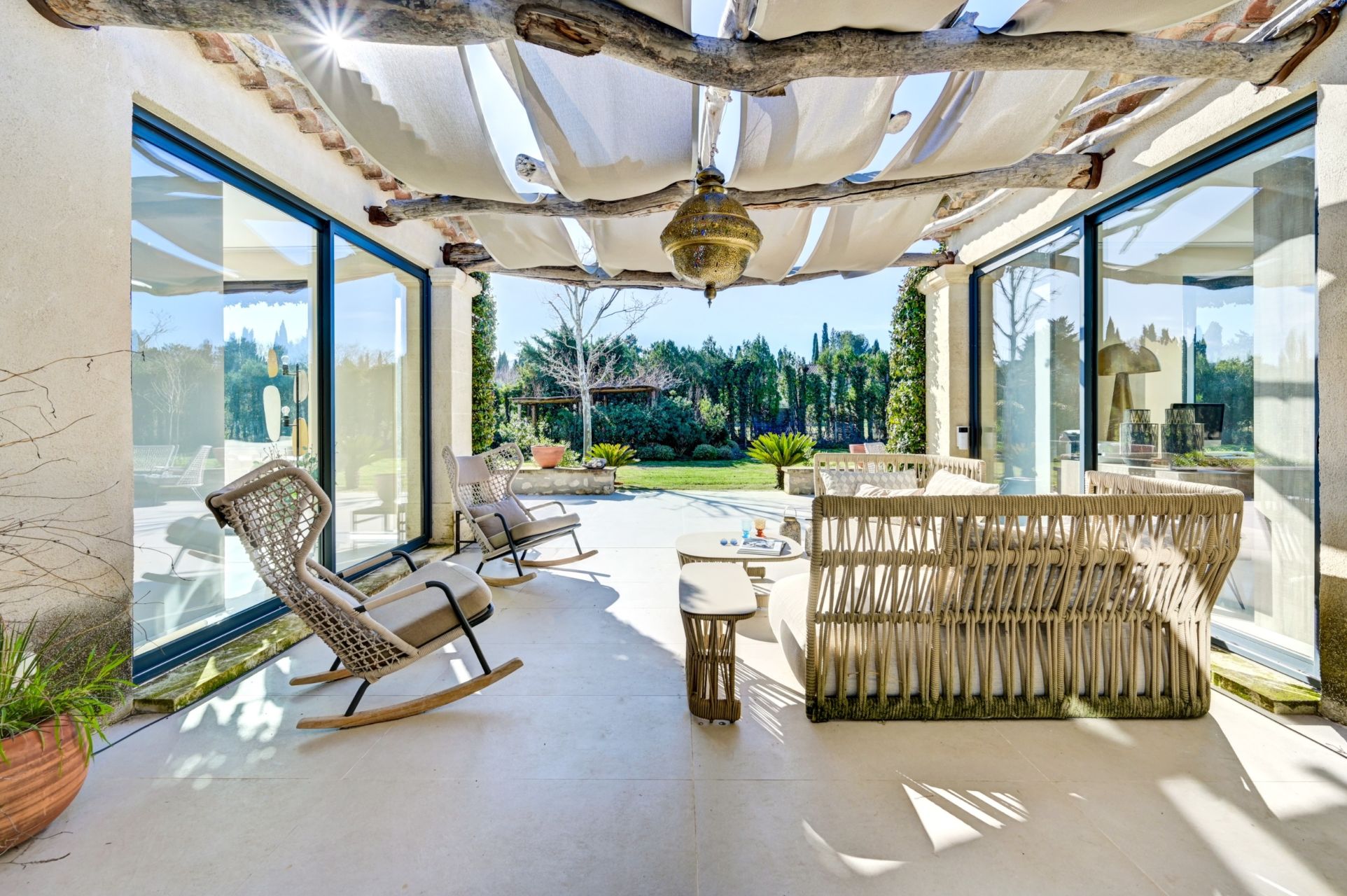 luxury house 6 Rooms for seasonal rent on ST REMY DE PROVENCE (13210)