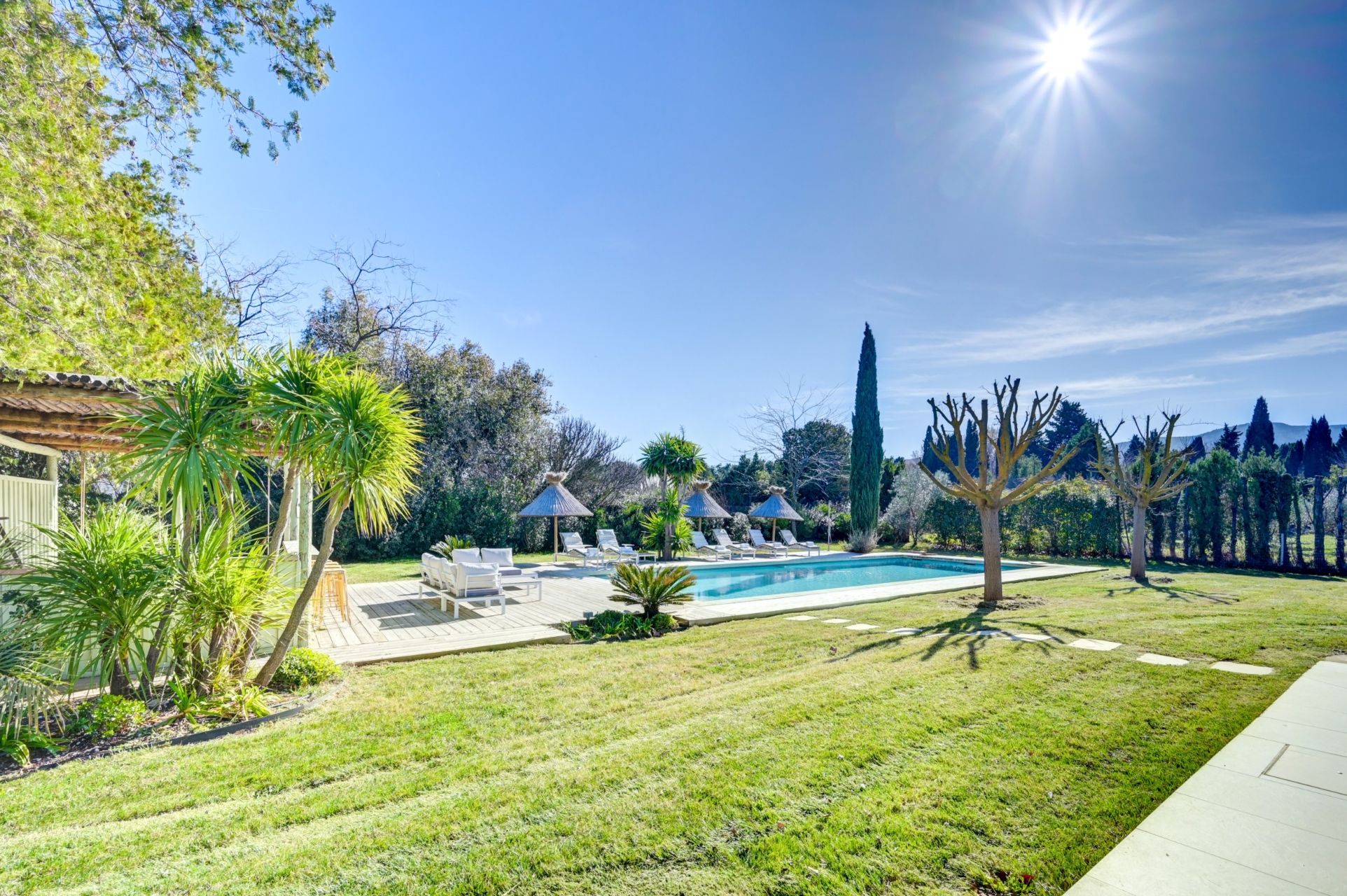 luxury house 6 Rooms for seasonal rent on ST REMY DE PROVENCE (13210)