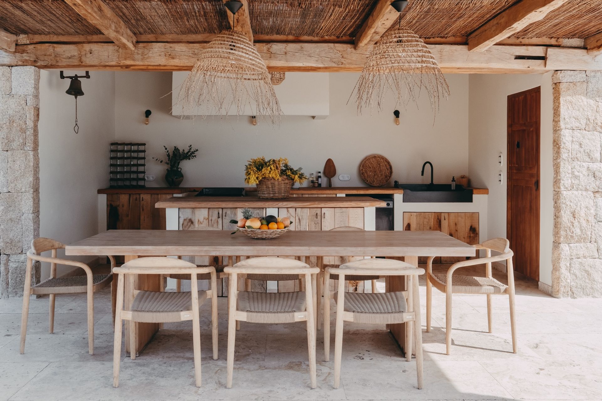 luxury house 6 Rooms for seasonal rent on SERRA DI FERRO (20140)