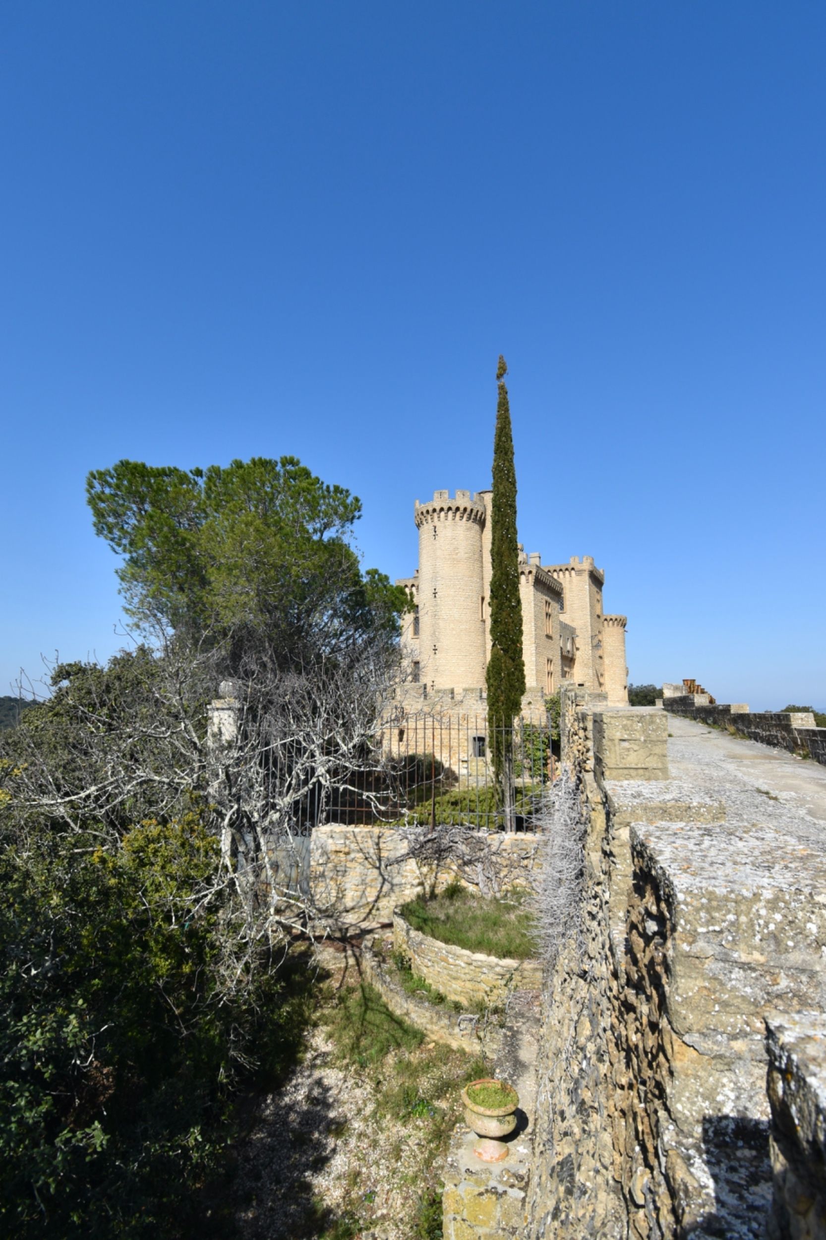 château 9 Pièces en vente sur PONT ST ESPRIT (30130)