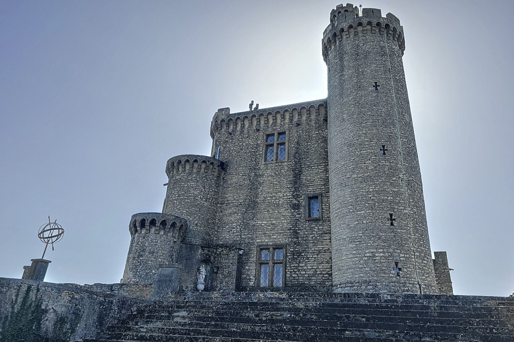 château 9 Pièces en vente sur PONT ST ESPRIT (30130)