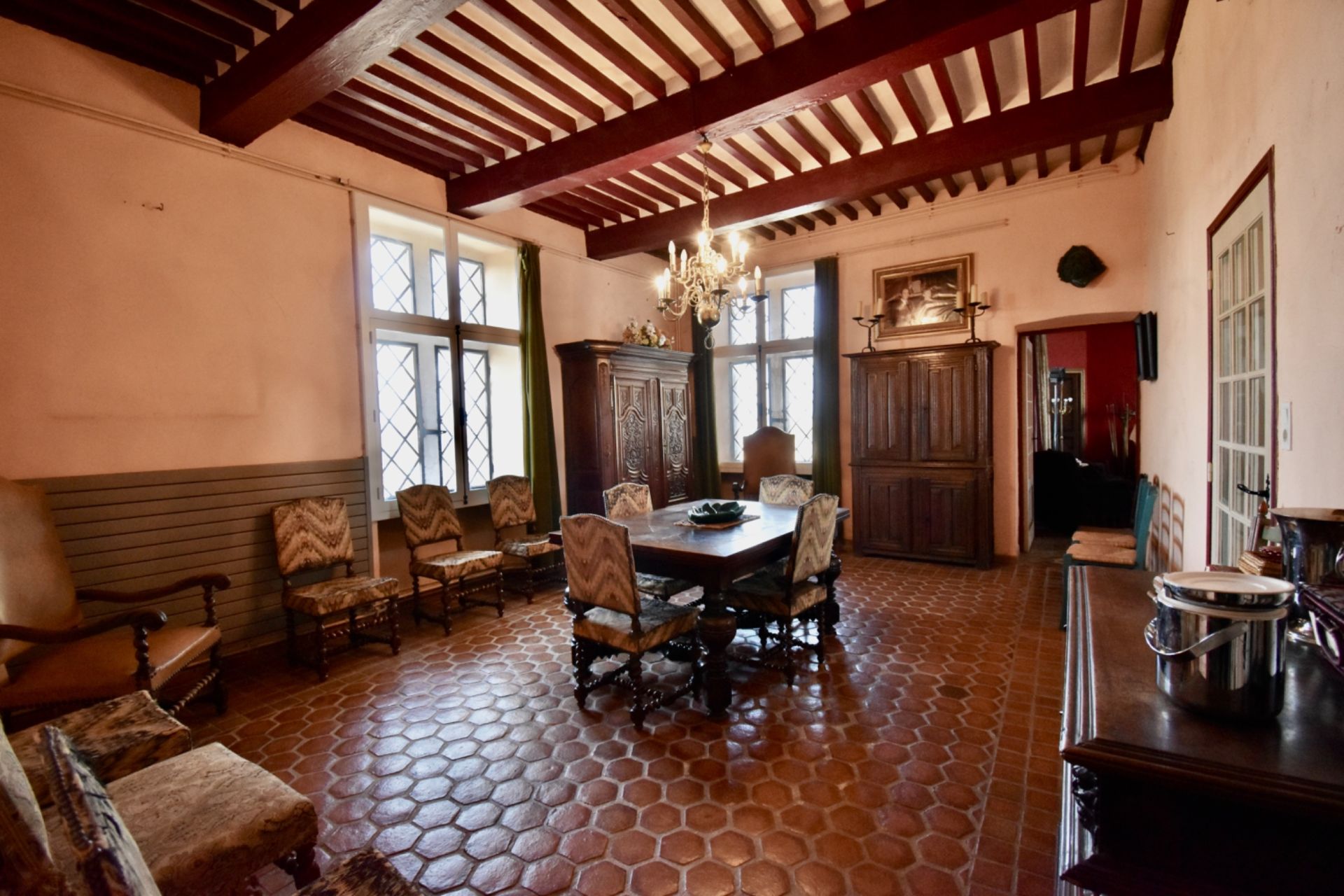 château 9 Pièces en vente sur PONT ST ESPRIT (30130)