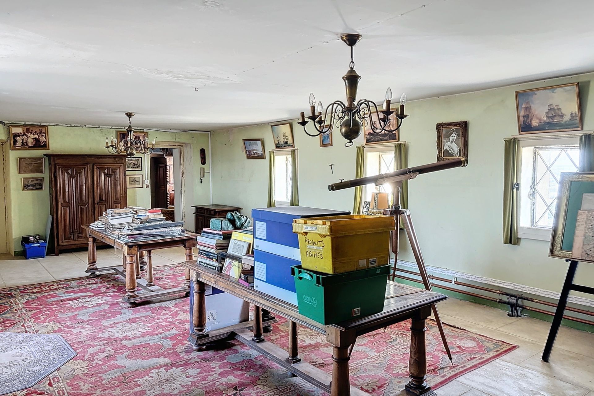 château 9 Pièces en vente sur PONT ST ESPRIT (30130)