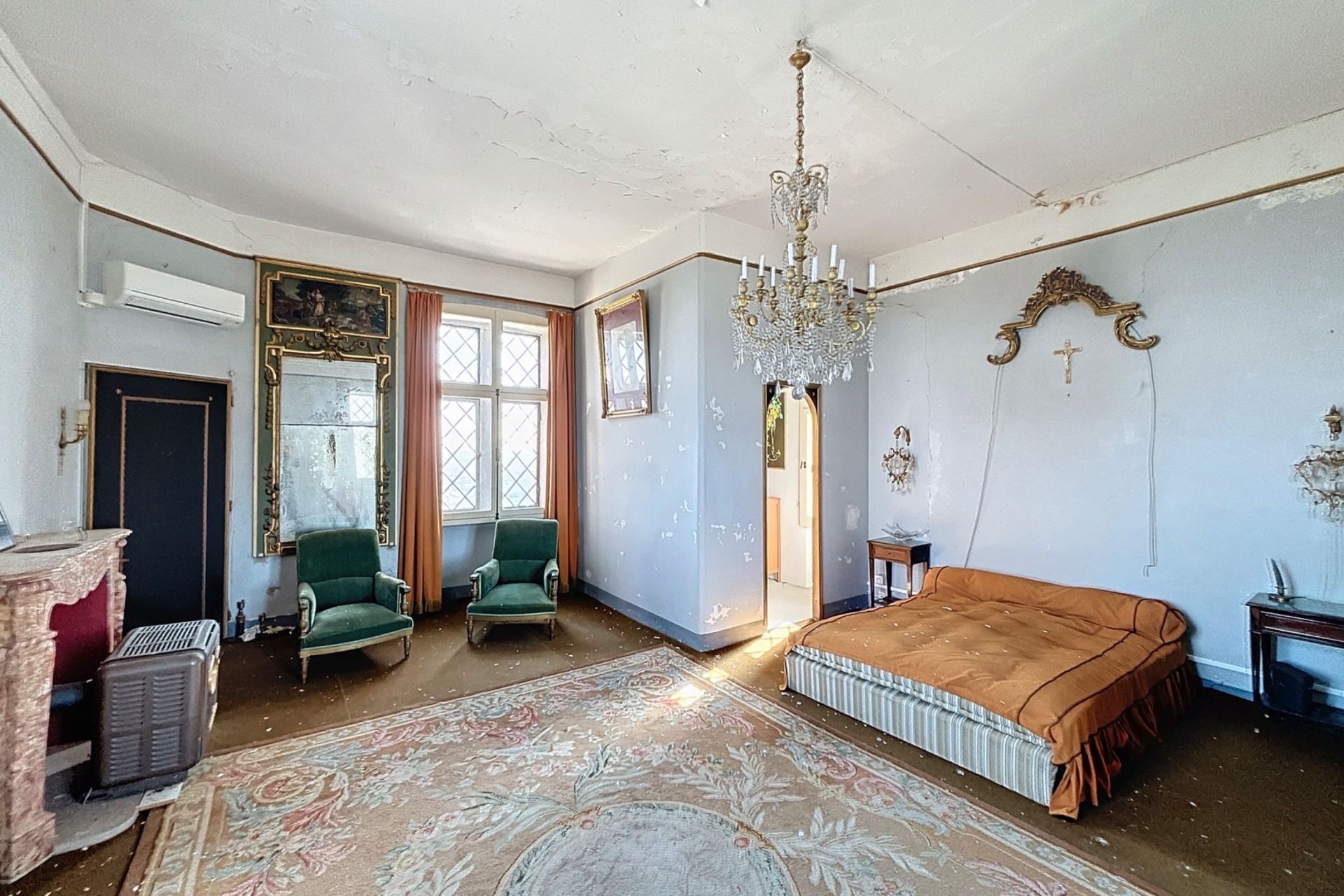 château 9 Pièces en vente sur PONT ST ESPRIT (30130)