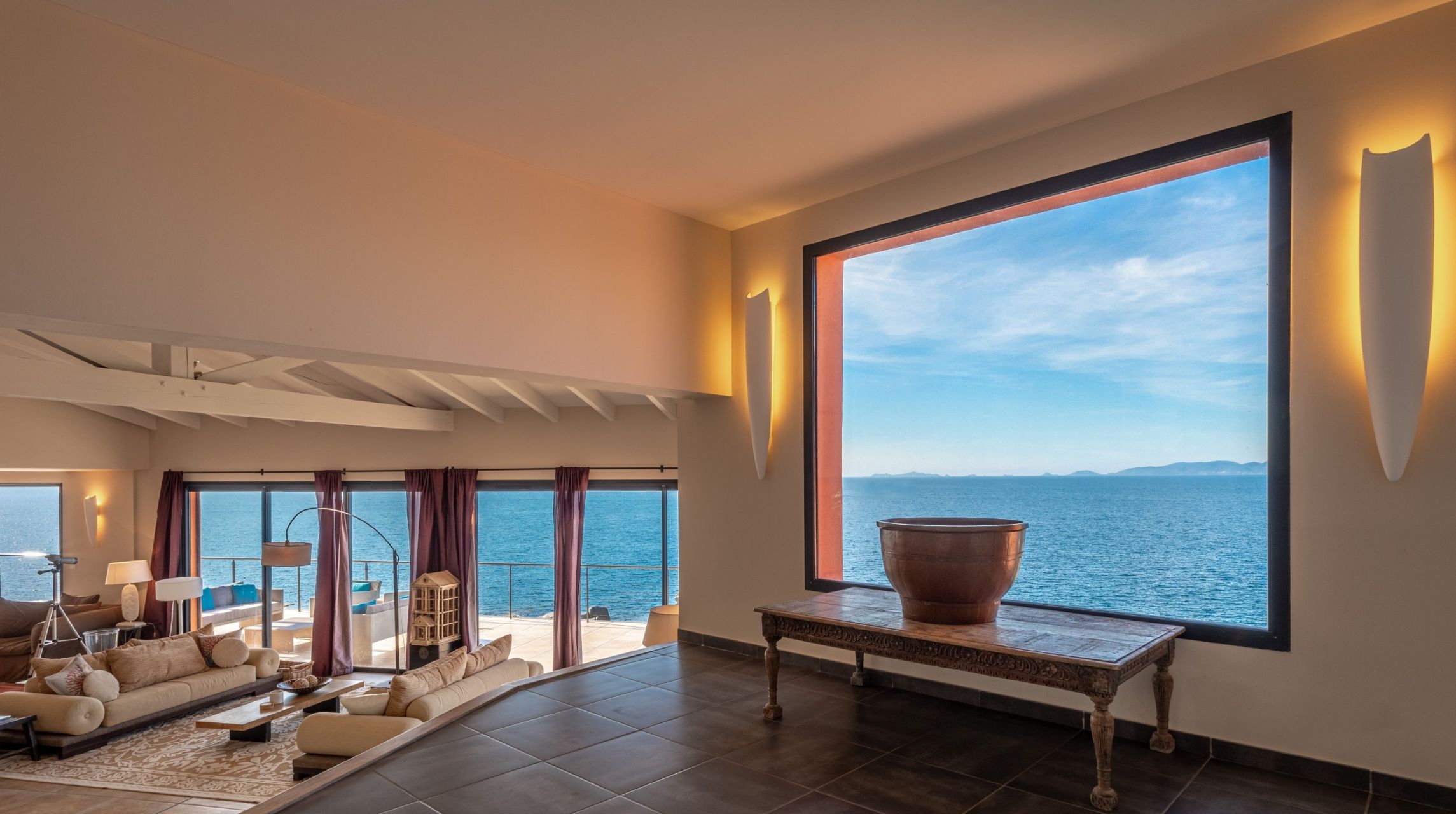 luxury villa 11 Rooms for sale on COTI CHIAVARI (20138)
