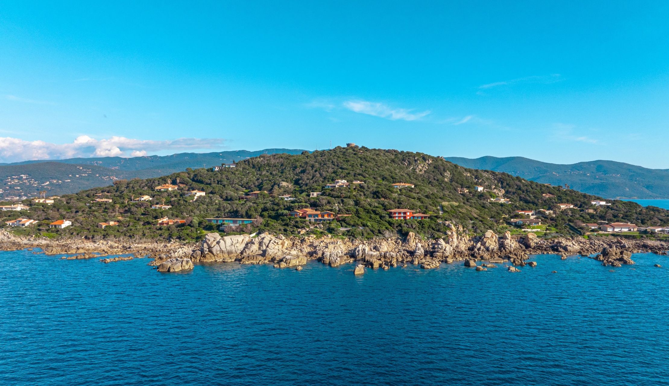 luxury villa 11 Rooms for sale on COTI CHIAVARI (20138)
