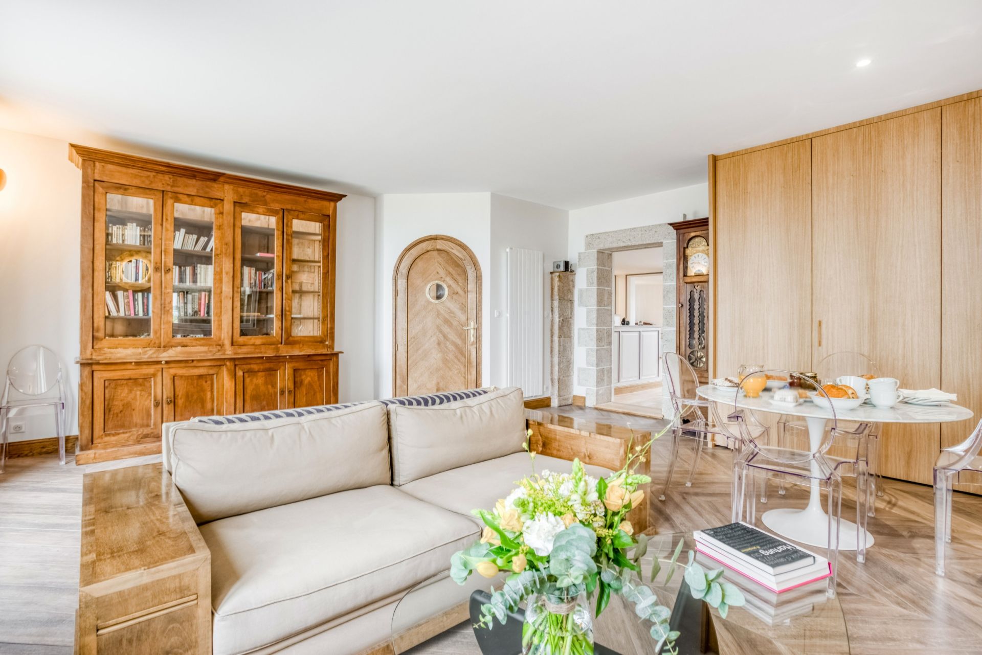 luxury property 12 Rooms for seasonal rent on CLOHARS CARNOET (29360)