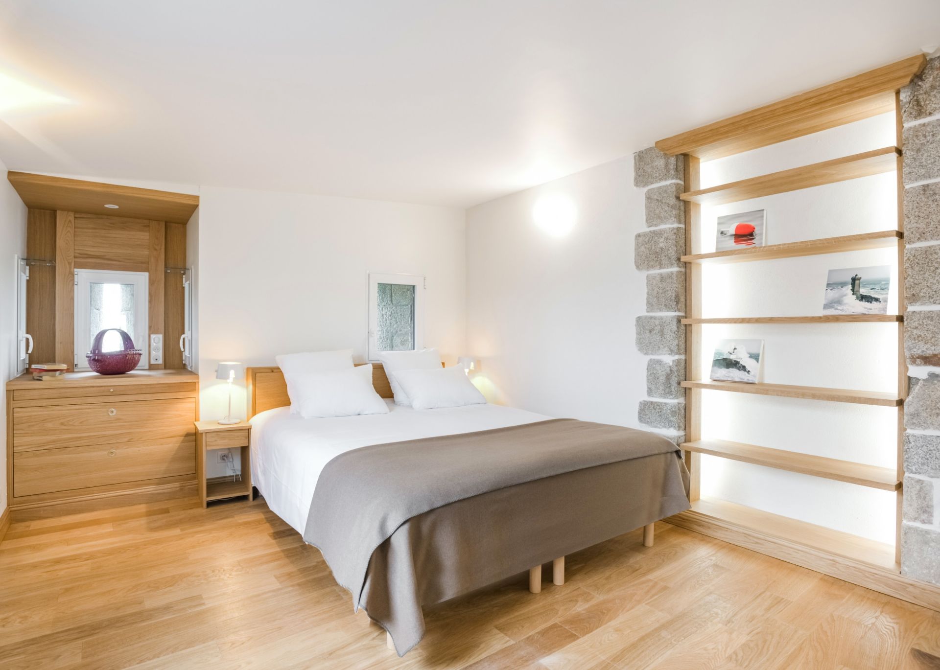 luxury property 12 Rooms for seasonal rent on CLOHARS CARNOET (29360)