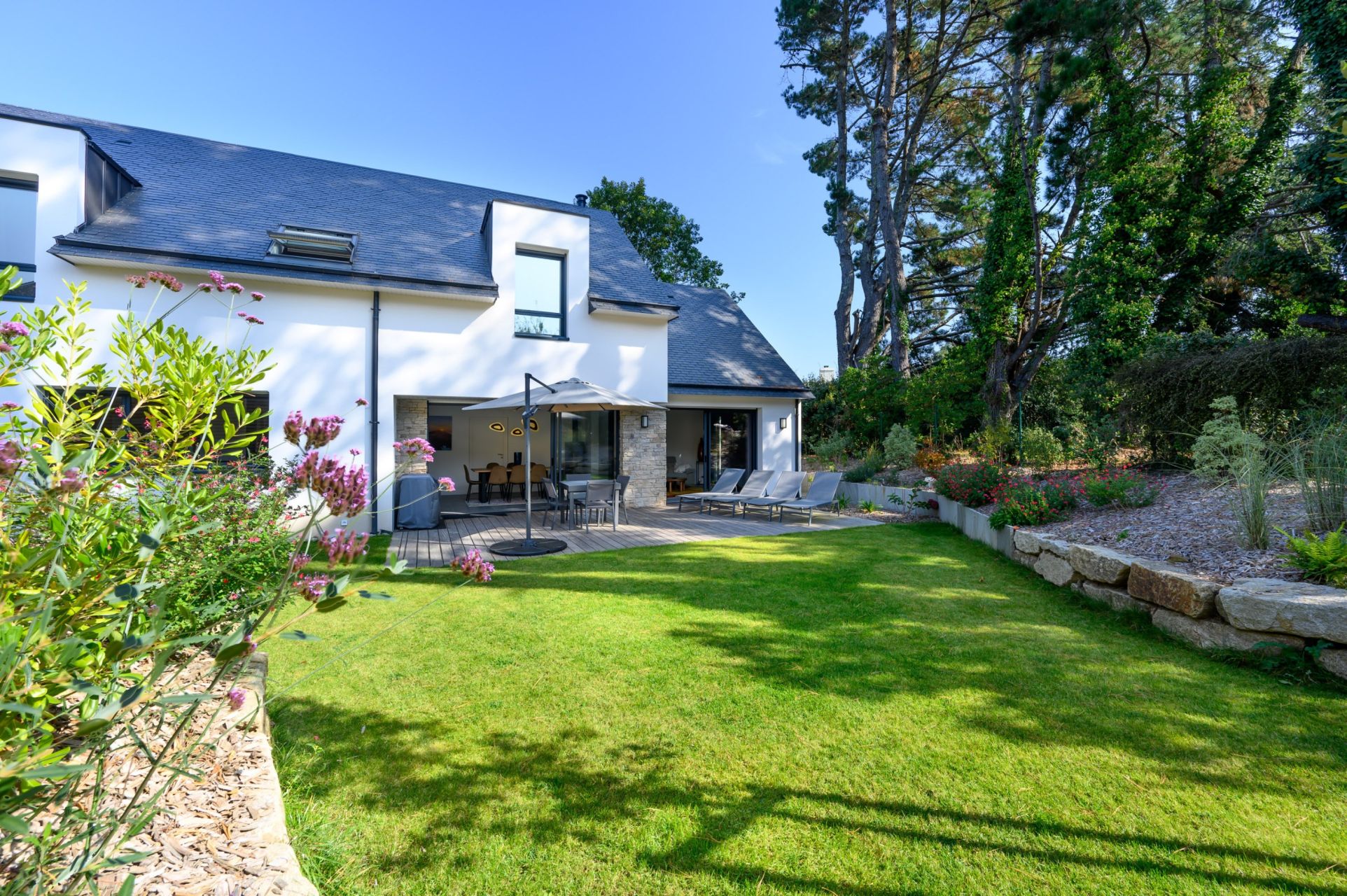 luxury house 6 Rooms for seasonal rent on BADEN (56870)