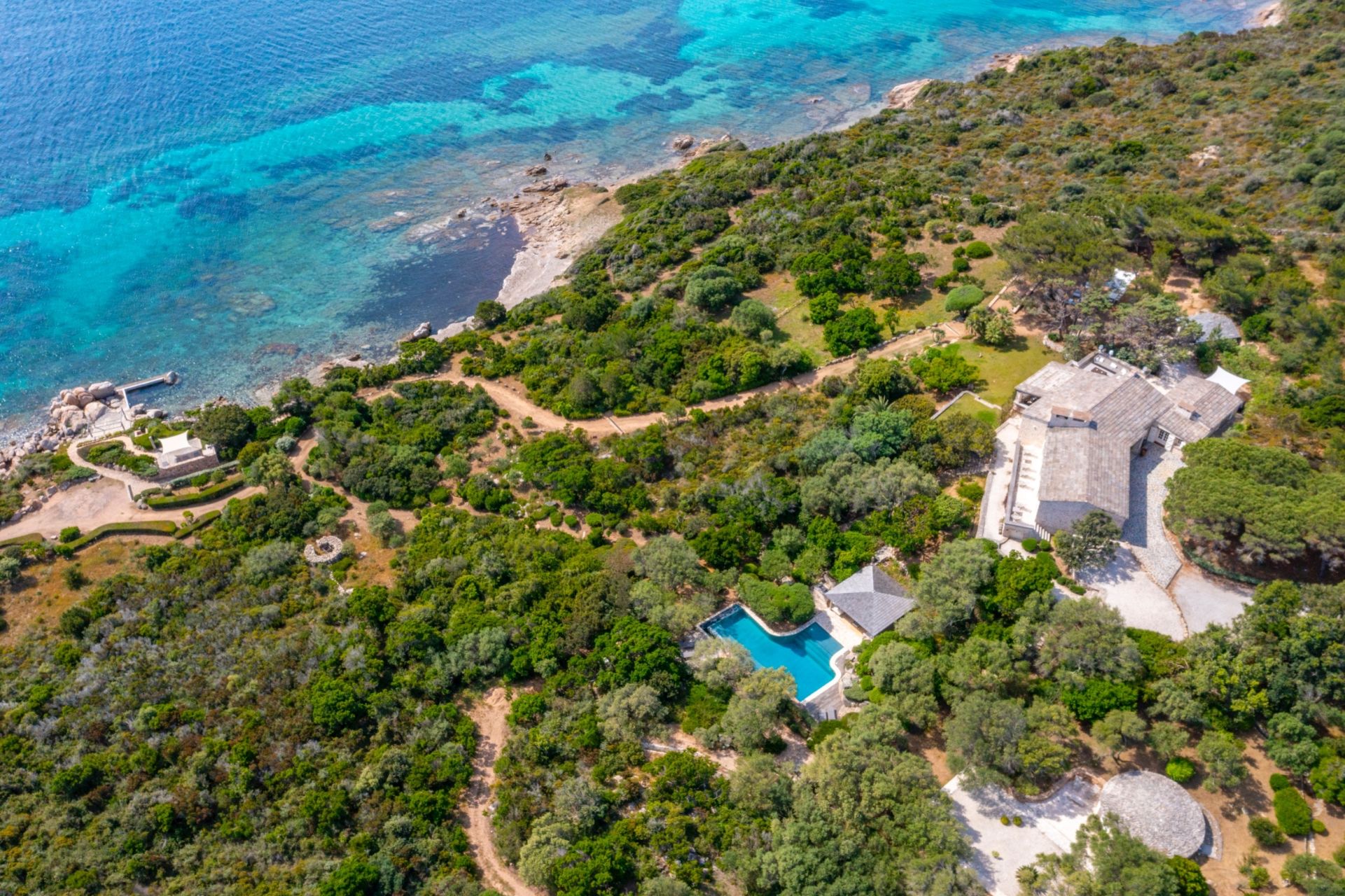 villa de luxe 7 Pièces en location saisonnière sur BONIFACIO (20169)