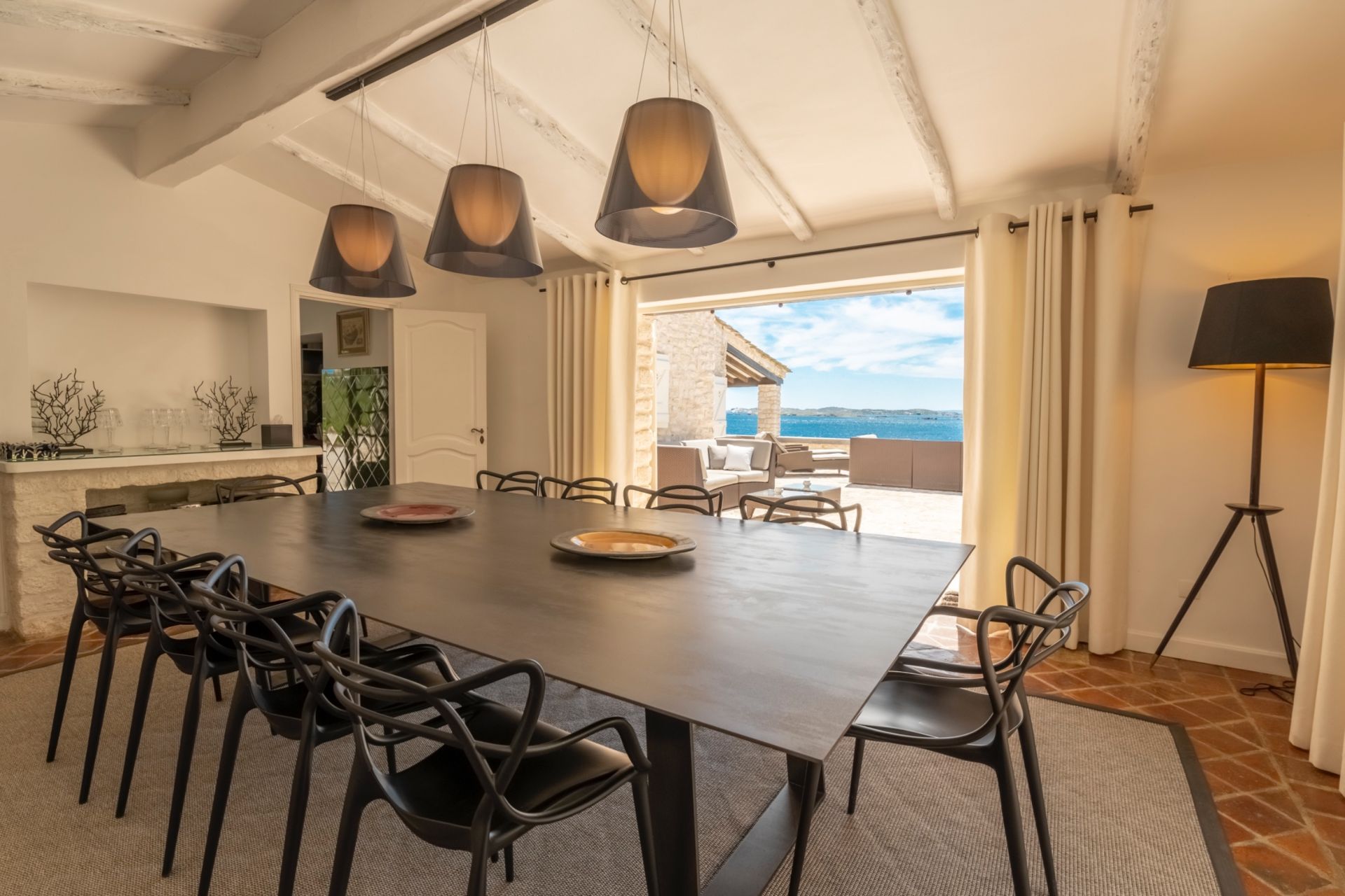 luxury villa 7 Rooms for seasonal rent on BONIFACIO (20169)