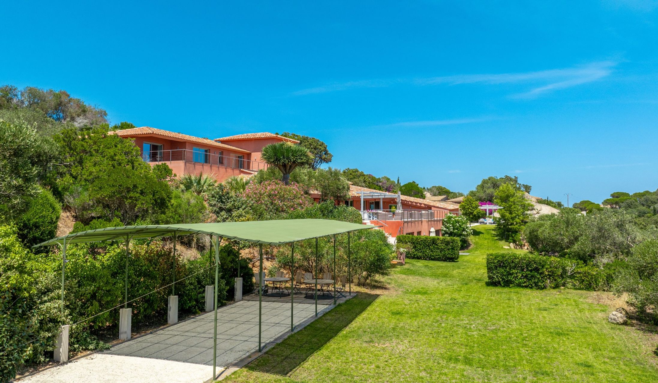 villa de luxe 11 Pièces en location saisonnière sur BONIFACIO (20169)