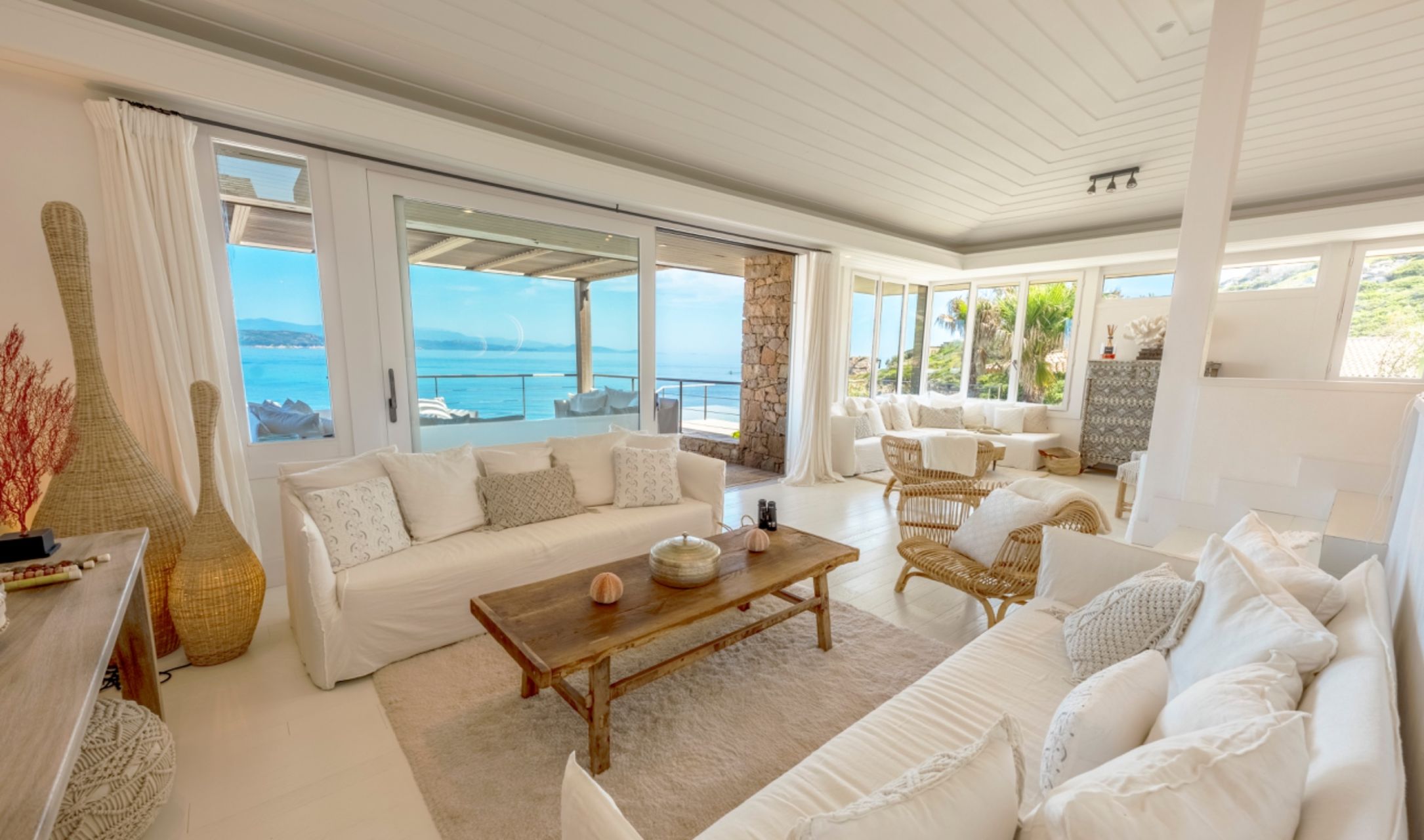 villa de luxe 9 Pièces en location saisonnière sur BONIFACIO (20169)