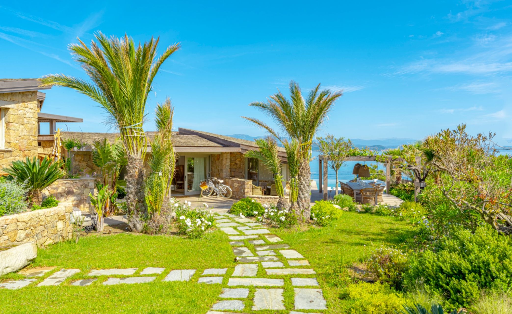 villa de luxe 9 Pièces en location saisonnière sur BONIFACIO (20169)