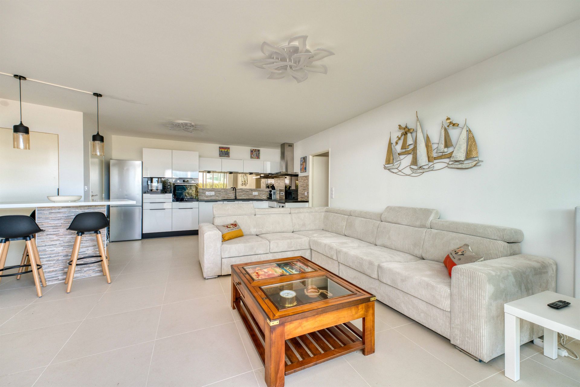 luxury apartment 2 Rooms for sale on ROYAN (17200)