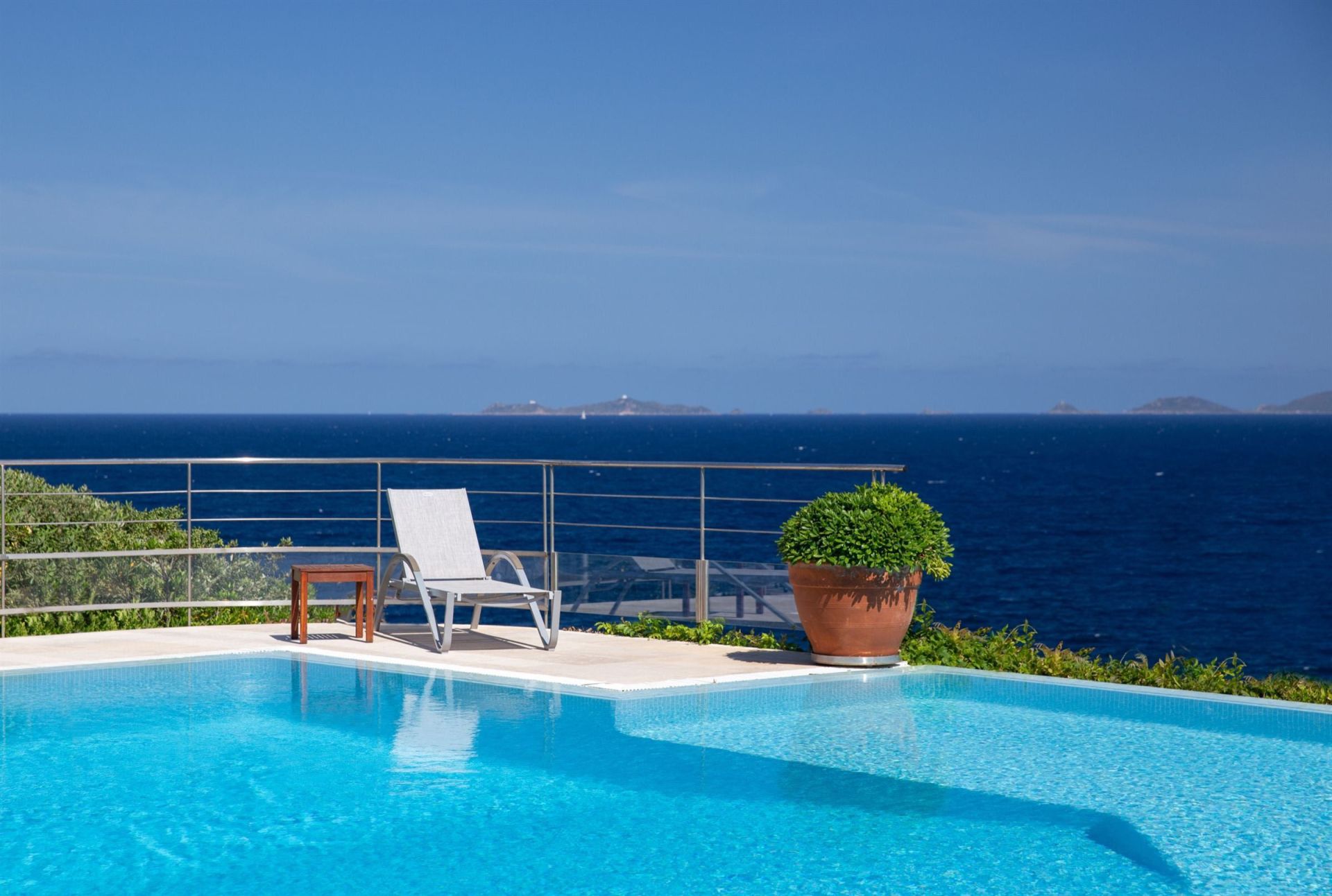 villa de luxe 10 Pièces en location saisonnière sur AJACCIO (20000)