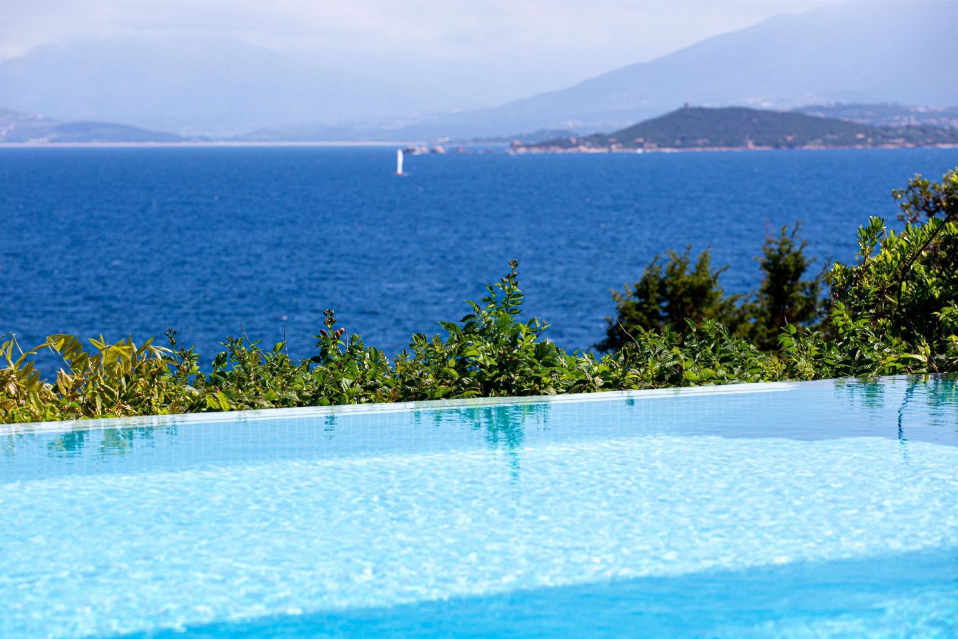 villa de luxe 10 Pièces en location saisonnière sur AJACCIO (20000)