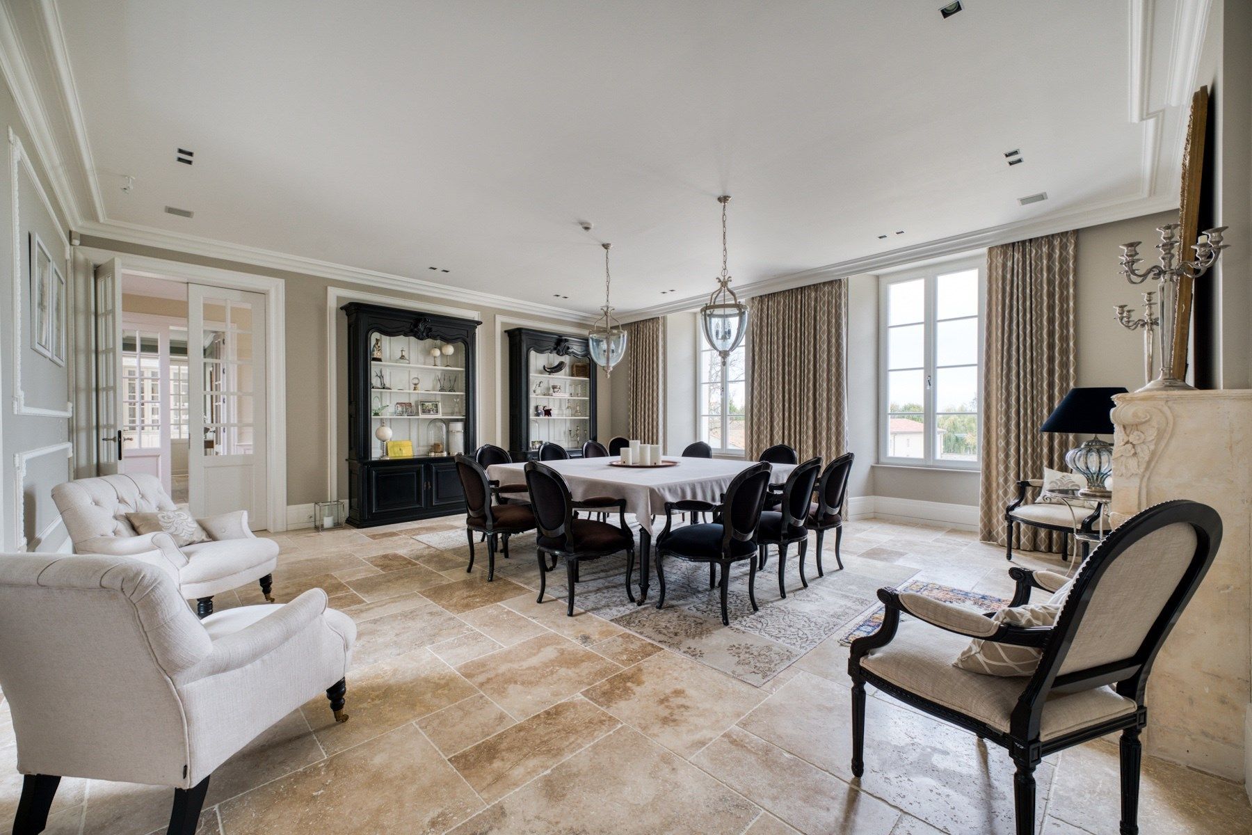 castle 12 Rooms for sale on ROCHEFORT (17300)