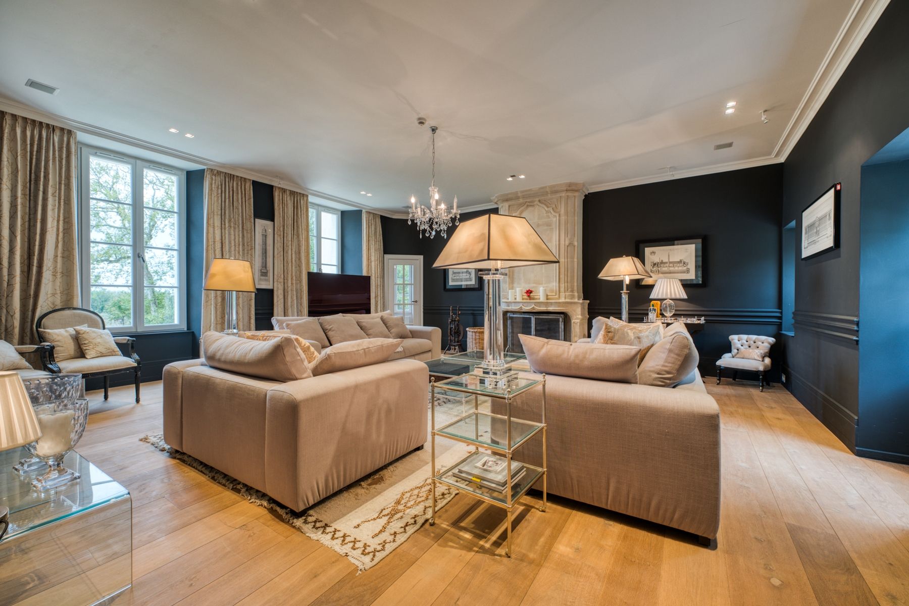 castle 12 Rooms for sale on ROCHEFORT (17300)