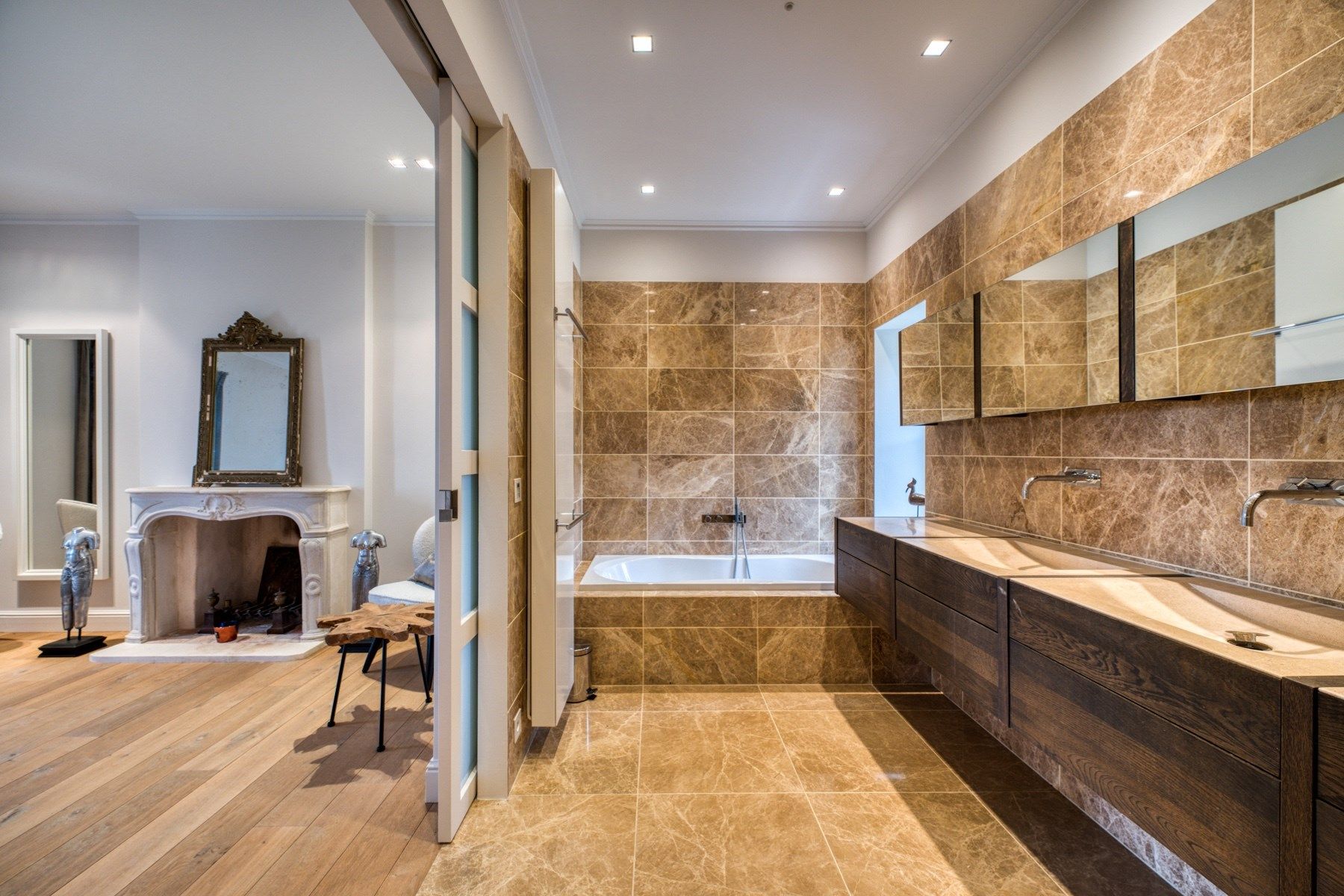 castle 12 Rooms for sale on ROCHEFORT (17300)