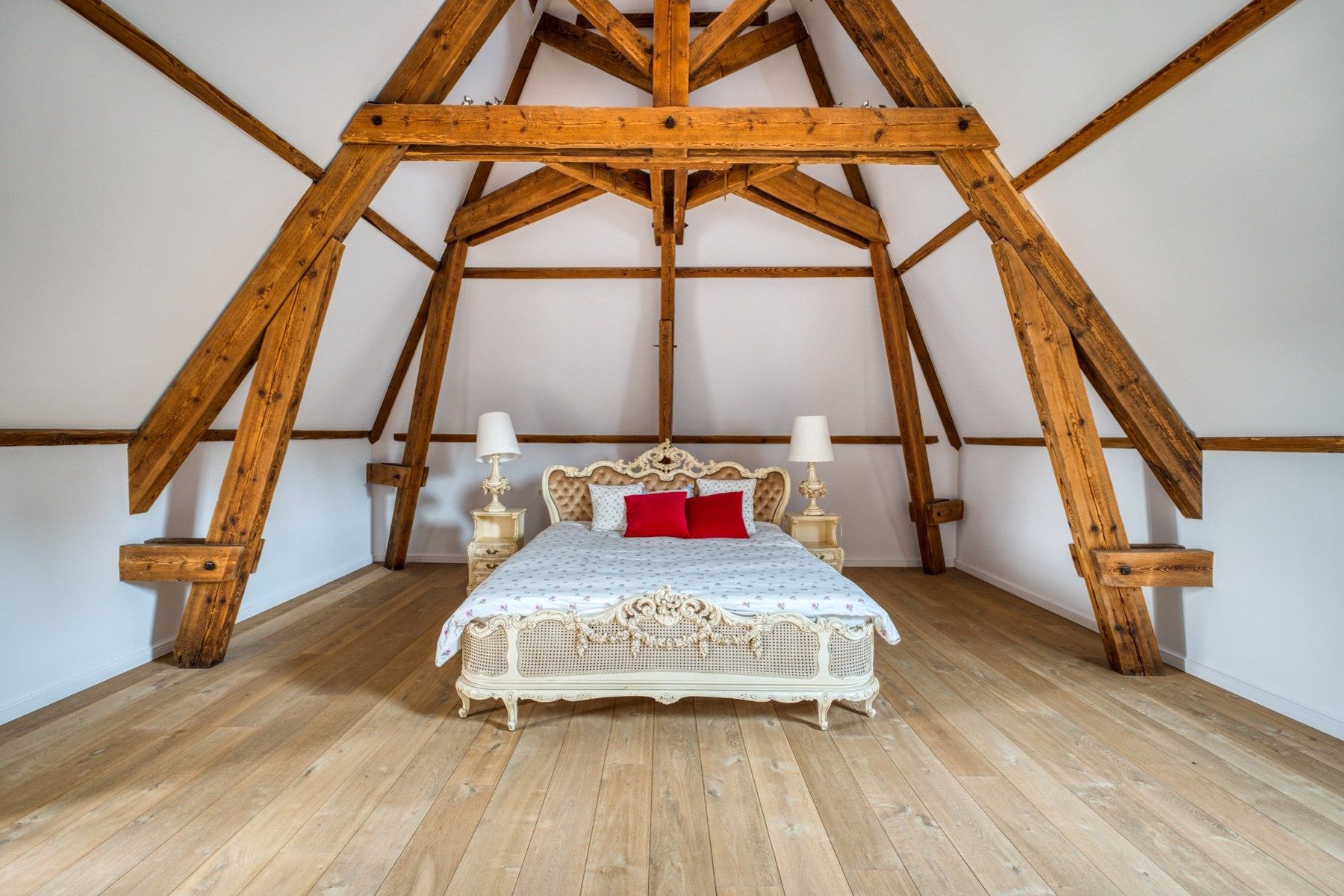 castle 12 Rooms for sale on ROCHEFORT (17300)